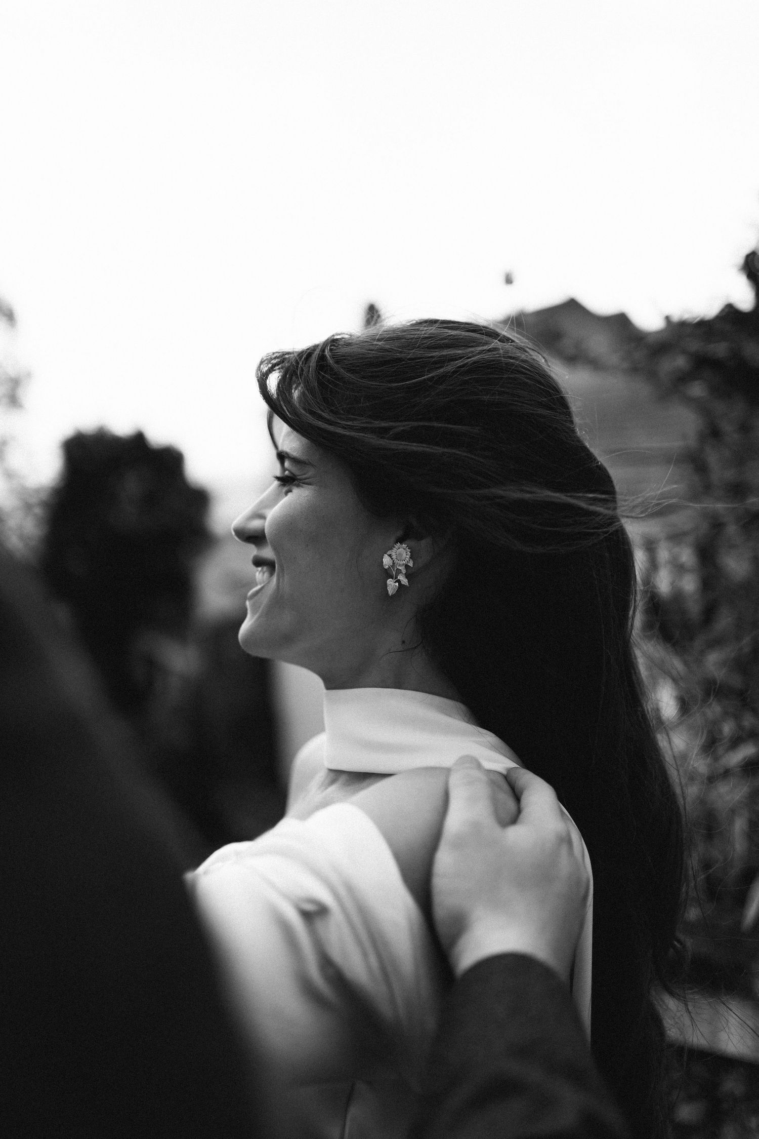 Black and white portrait of the bride during a wedding celebration in Sintra