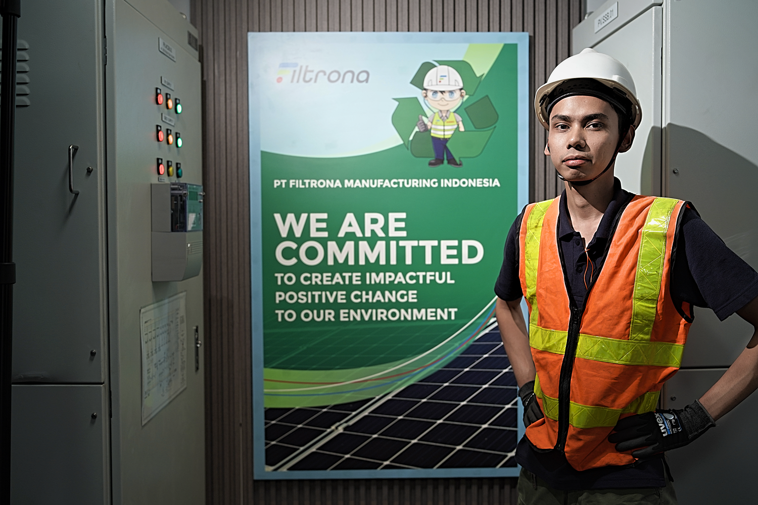 Foto profil resmi untuk laporan tahunan (Annual Report). PT Filtrona Manufacturing Indonesia by hilda art photography surabaya