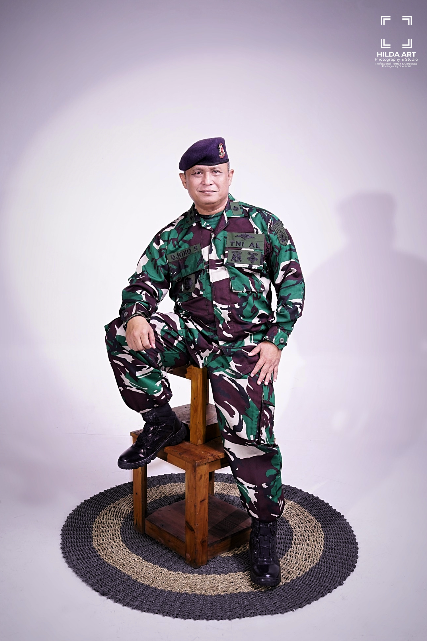 Foto Keluarga Autentik Surabaya oleh Hilda Art Photography. Kolonel Jumarlang by hilda art photography