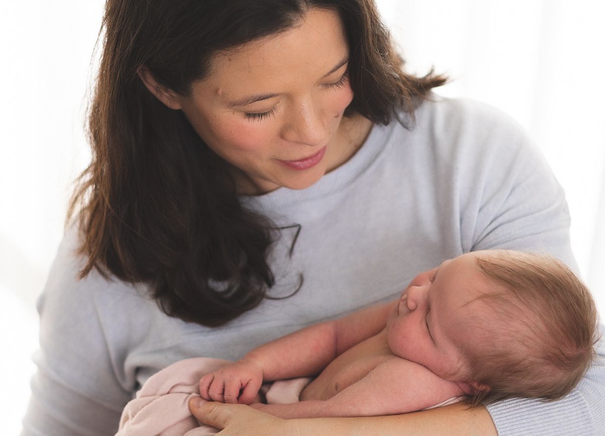 mum and newborn photography session in New Zealand