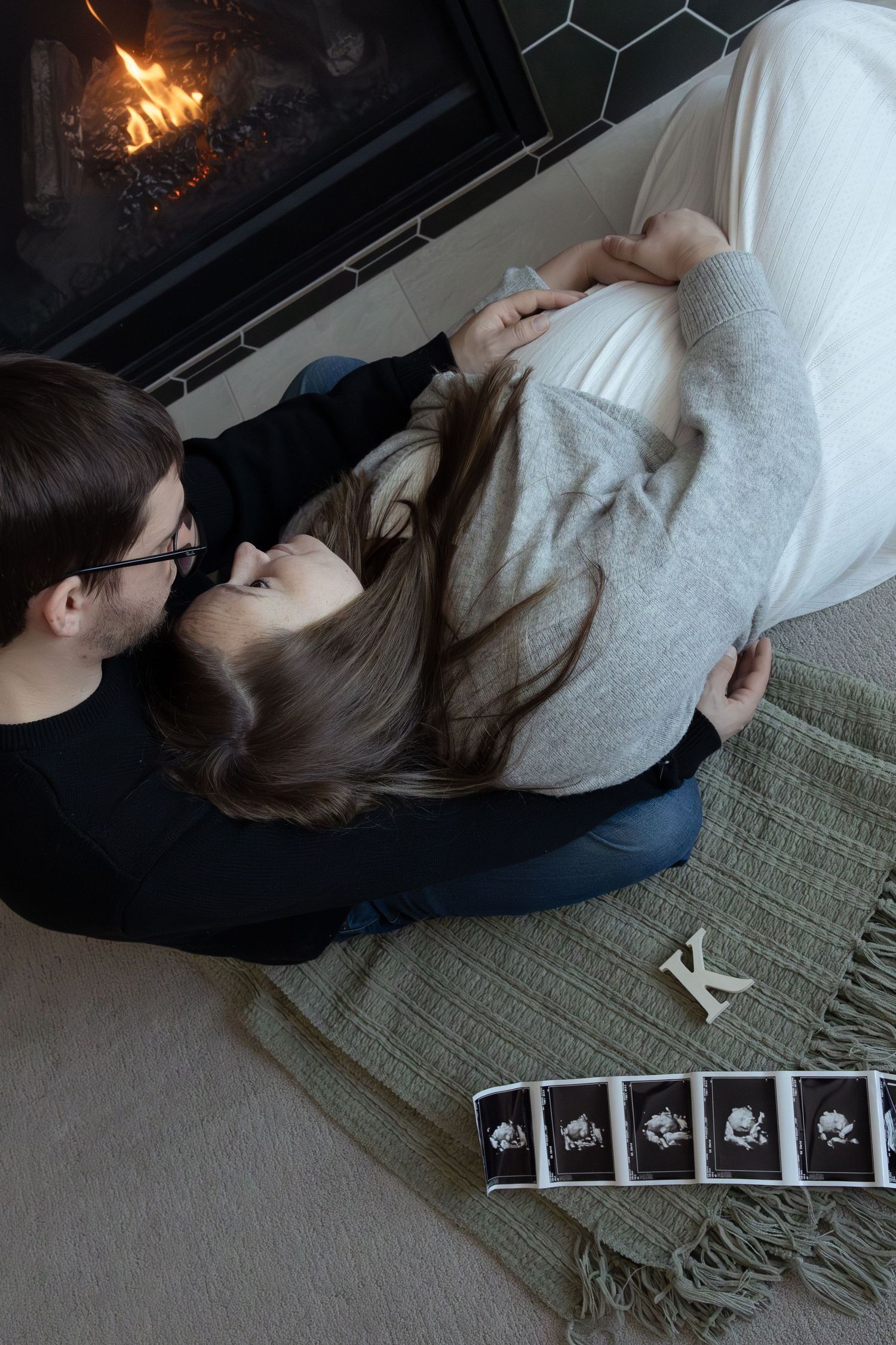in home maternity session in Michigan
