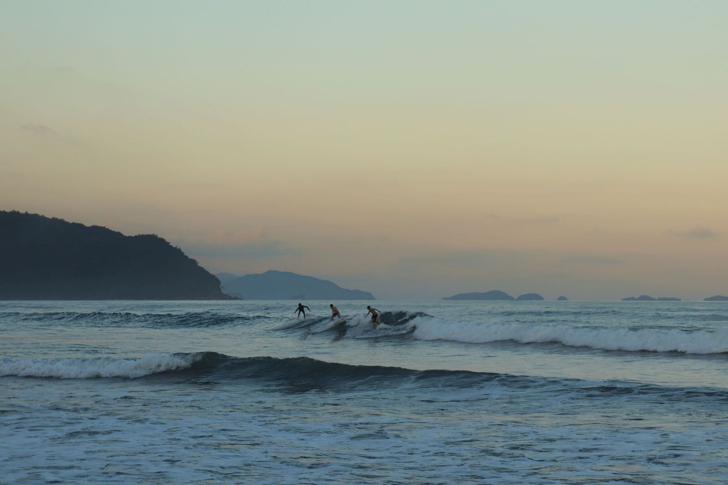 ITAMAMBUCA - wave party