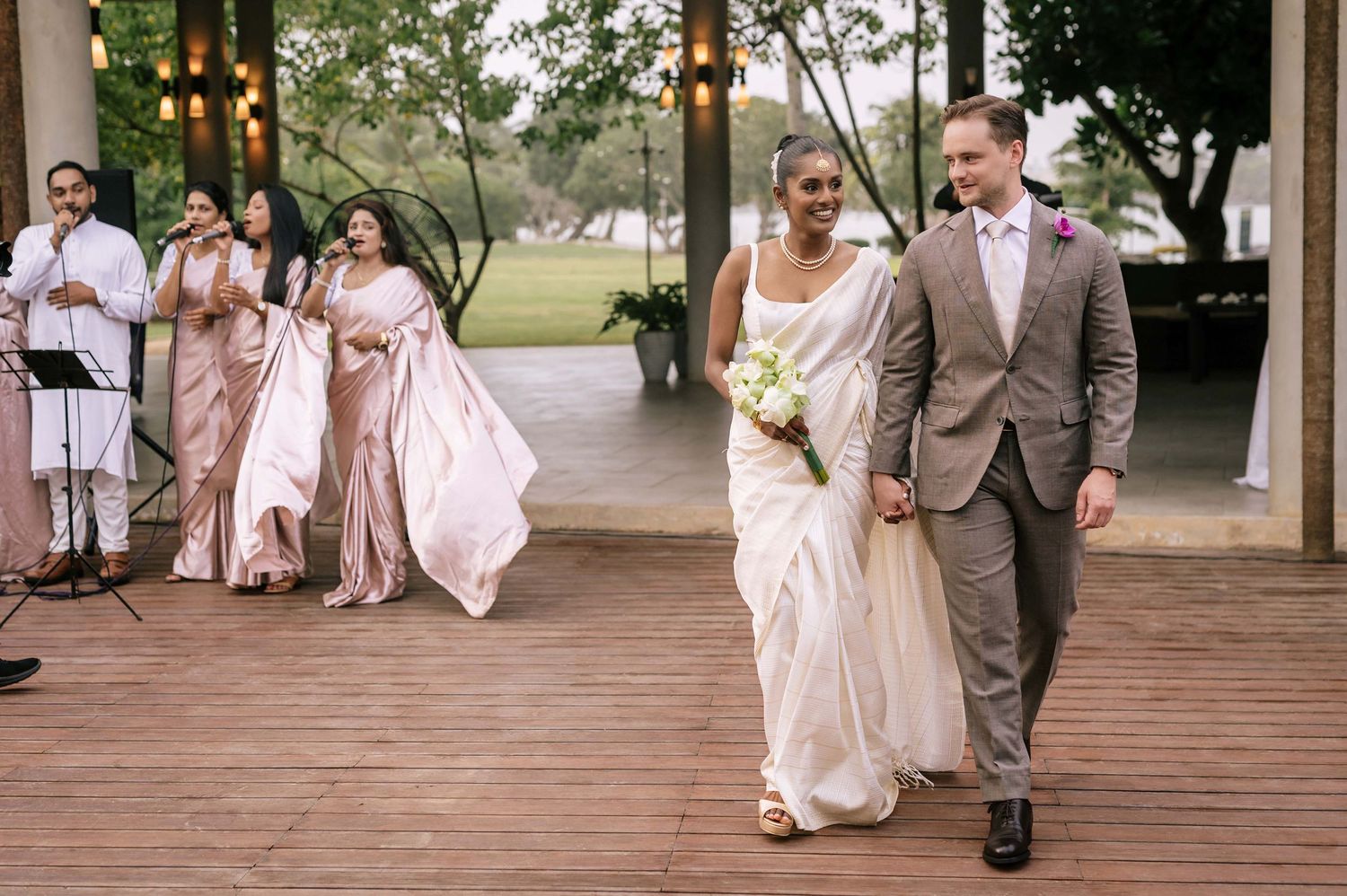 Destination Wedding Photographer in Sri Lanka | Timeless, luxury wedding photography by ENAMOUR STUDIO.