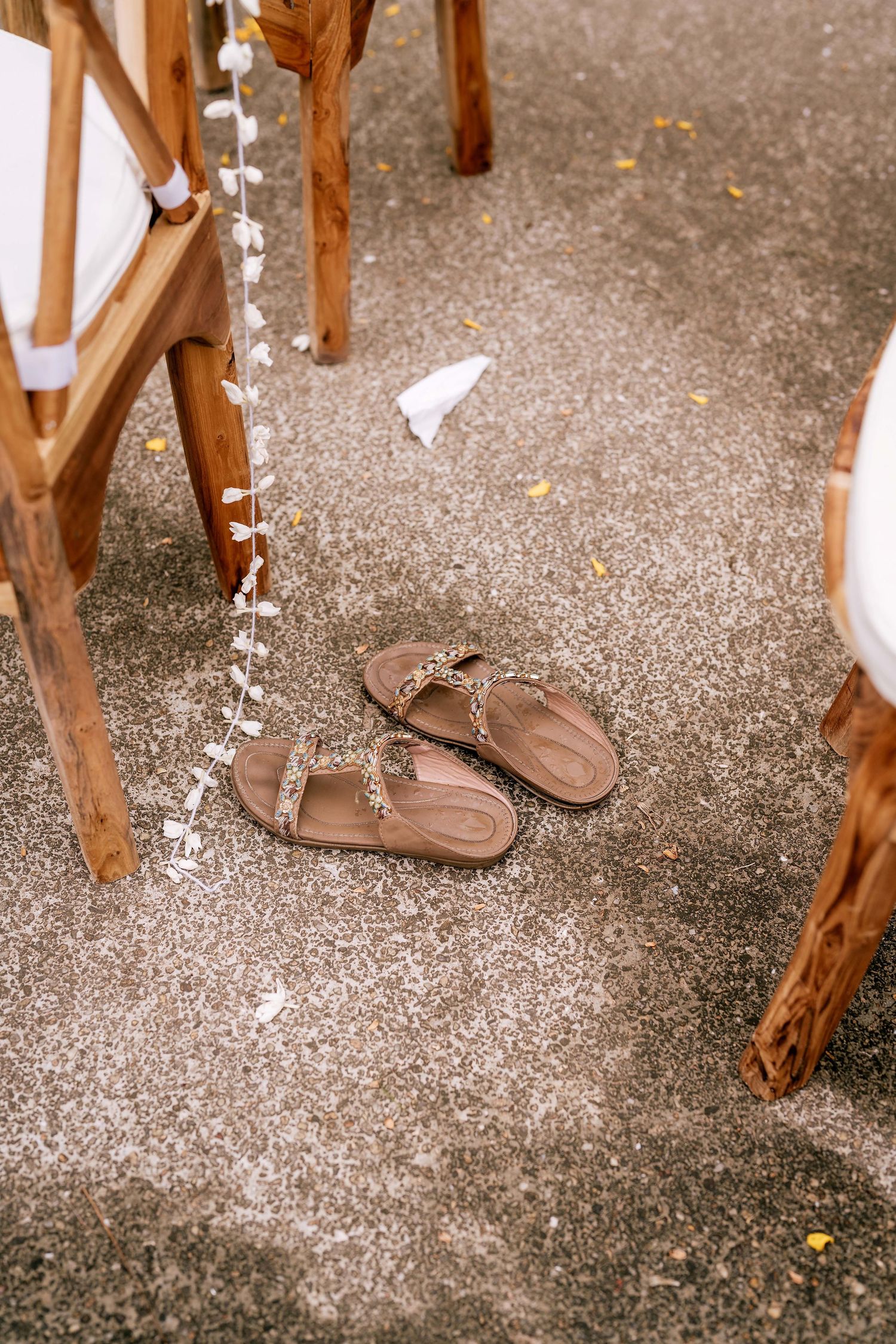 Destination Wedding Photographer in Sri Lanka | Timeless, luxury wedding photography by ENAMOUR STUDIO.