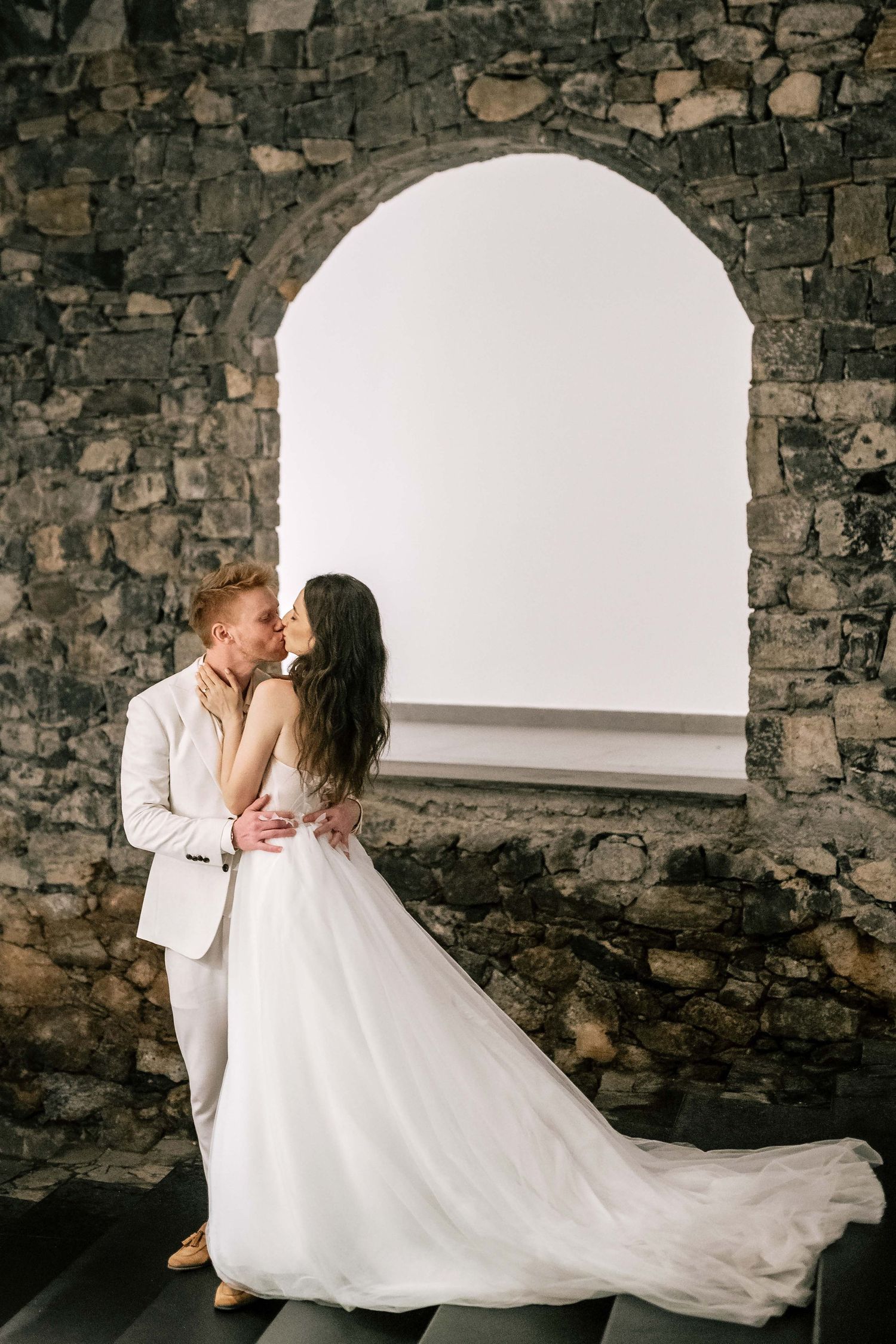 Destination Wedding Photographer in Sri Lanka | Timeless, luxury wedding photography by ENAMOUR STUDIO.