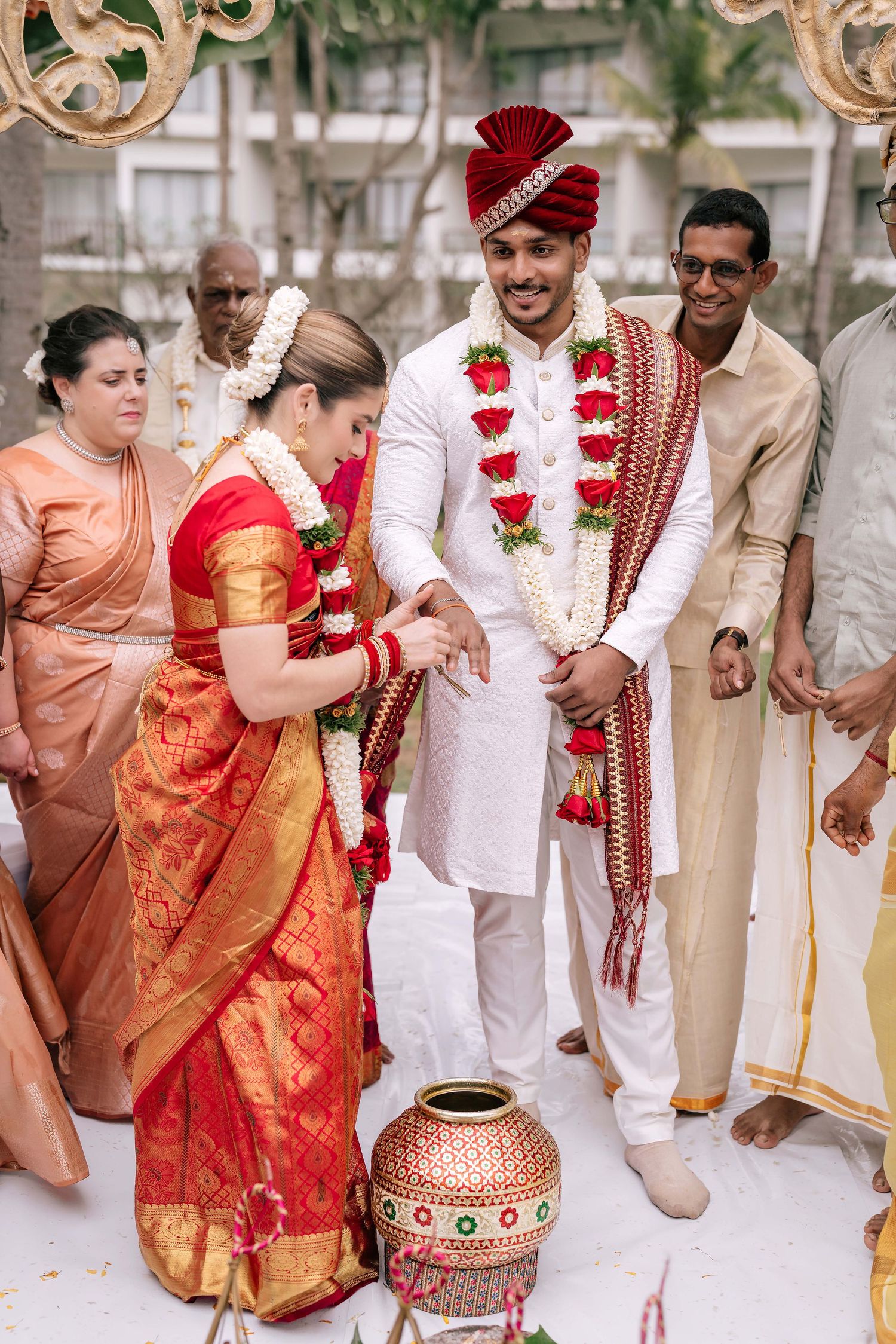 Destination Wedding Photographer in Sri Lanka | Timeless, luxury wedding photography by ENAMOUR STUDIO.