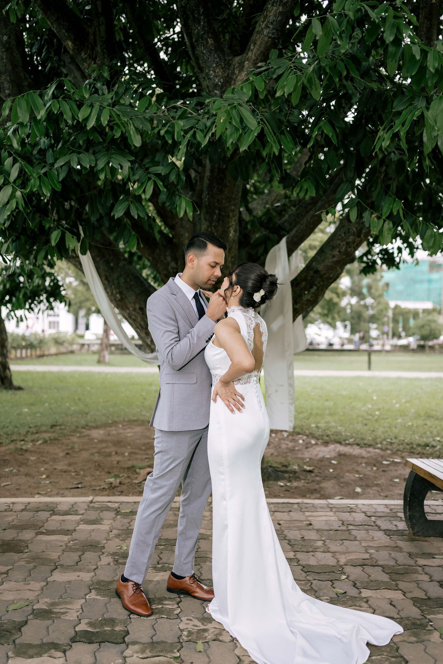 Destination Wedding Photographer in Sri Lanka | Timeless, luxury wedding photography by ENAMOUR STUDIO.