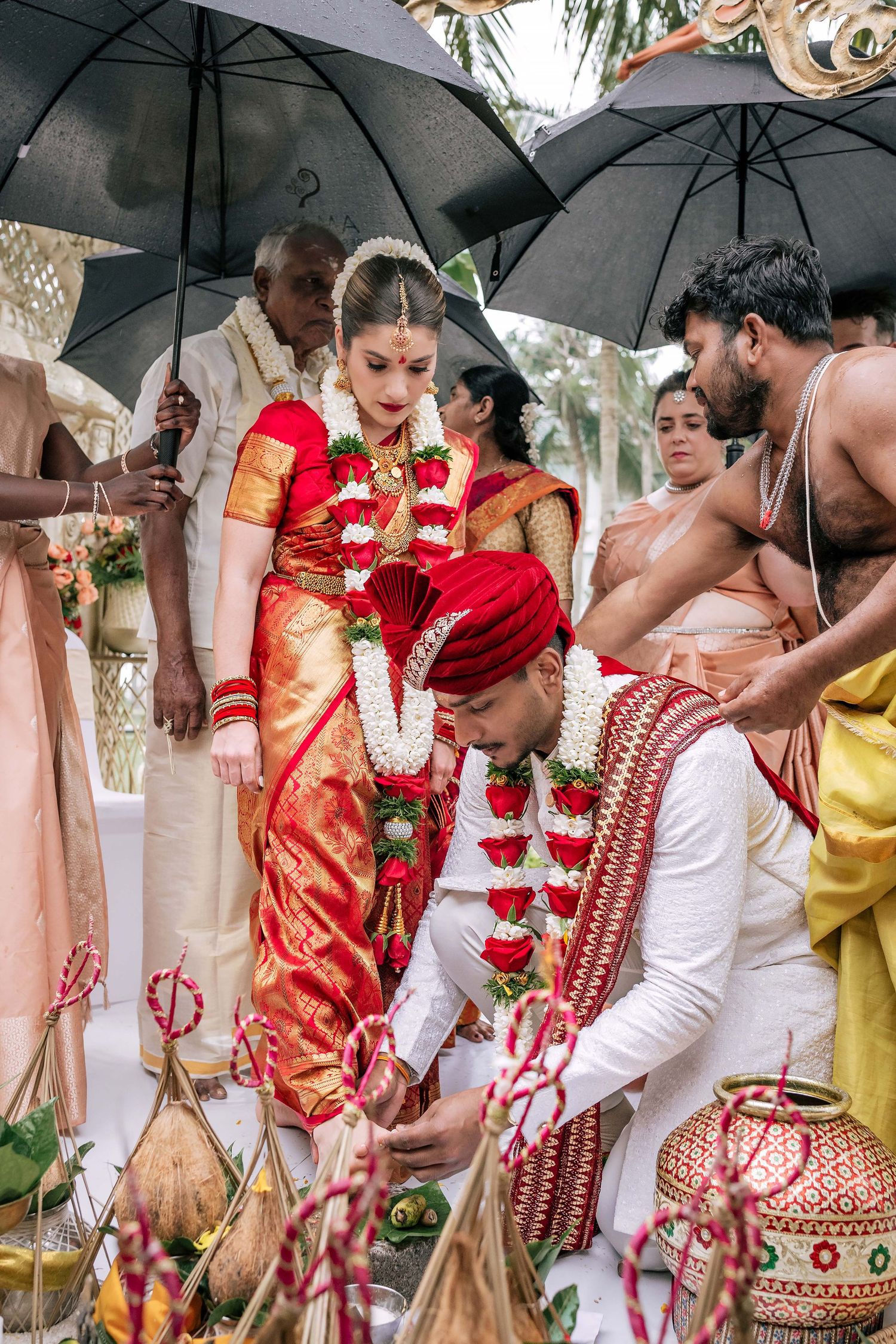 Destination Wedding Photographer in Sri Lanka | Timeless, luxury wedding photography by ENAMOUR STUDIO.
