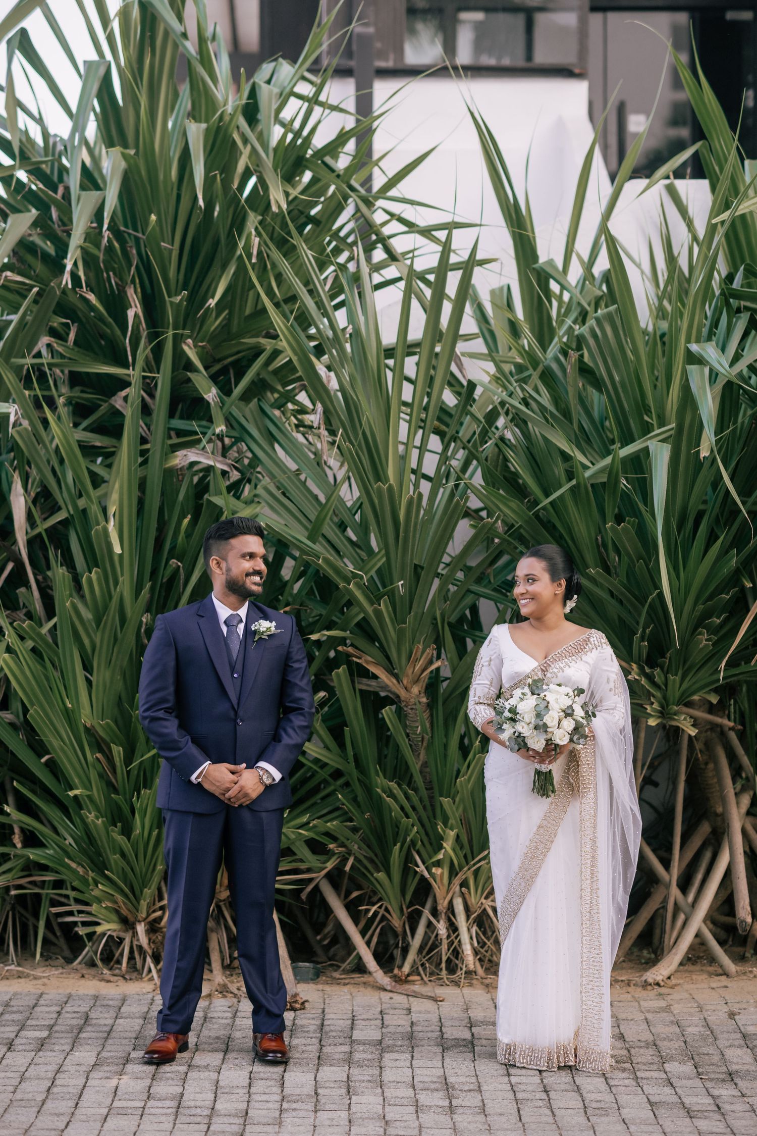 Destination Wedding Photographer in Sri Lanka | Timeless, luxury wedding photography by ENAMOUR STUDIO.