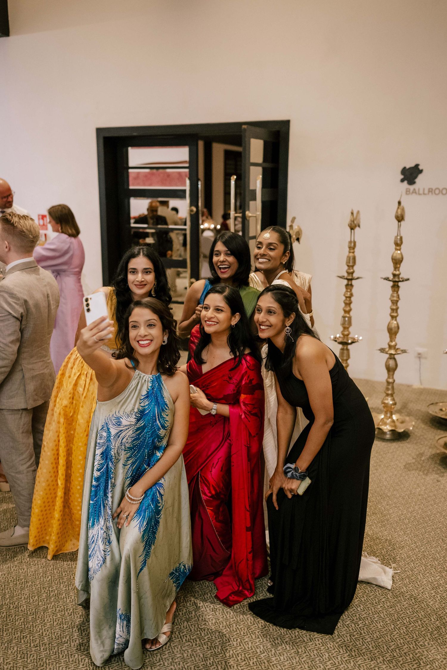 Destination Wedding Photographer in Sri Lanka | Timeless, luxury wedding photography by ENAMOUR STUDIO.