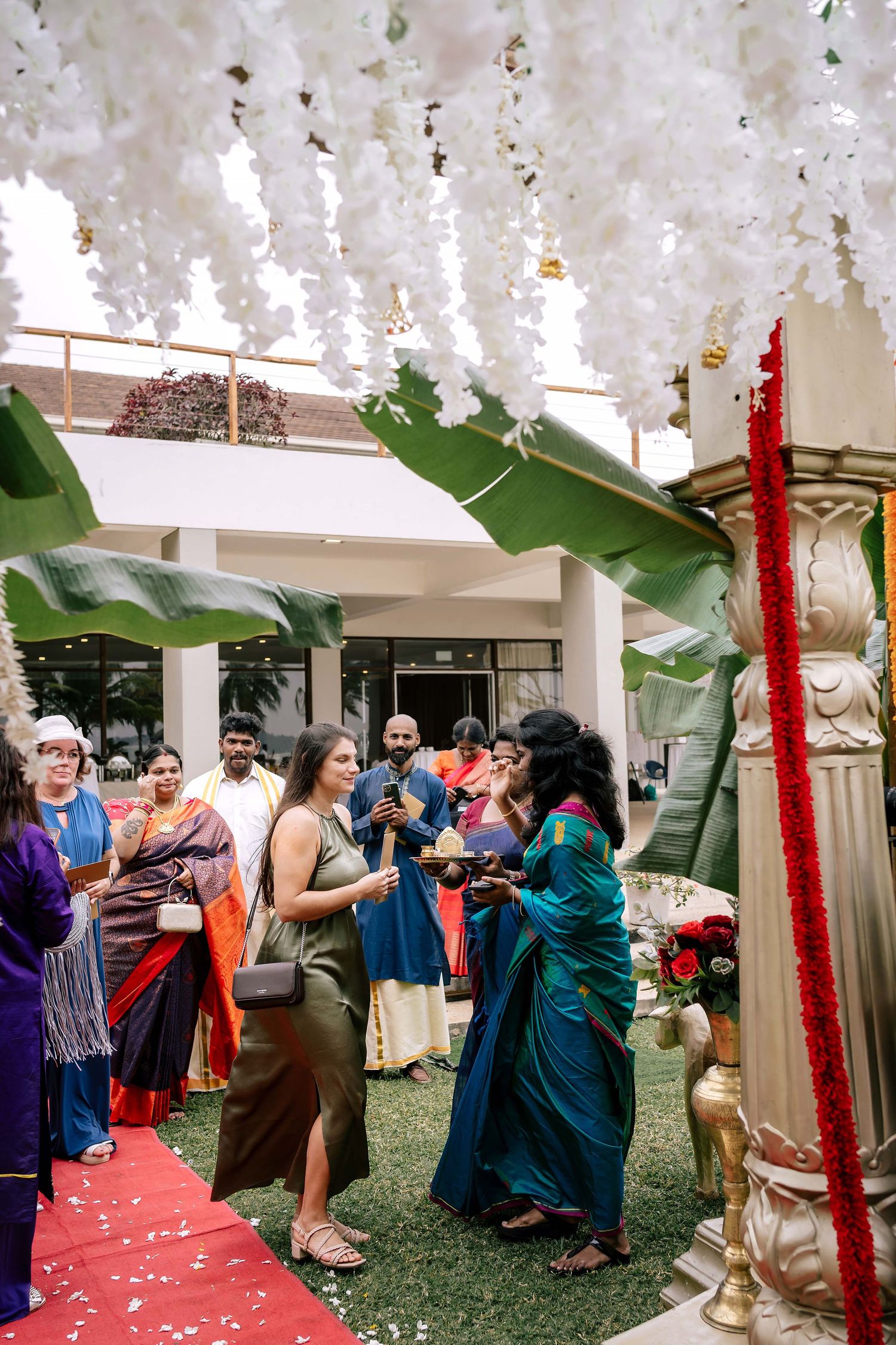 Destination Wedding Photographer in Sri Lanka | Timeless, luxury wedding photography by ENAMOUR STUDIO.