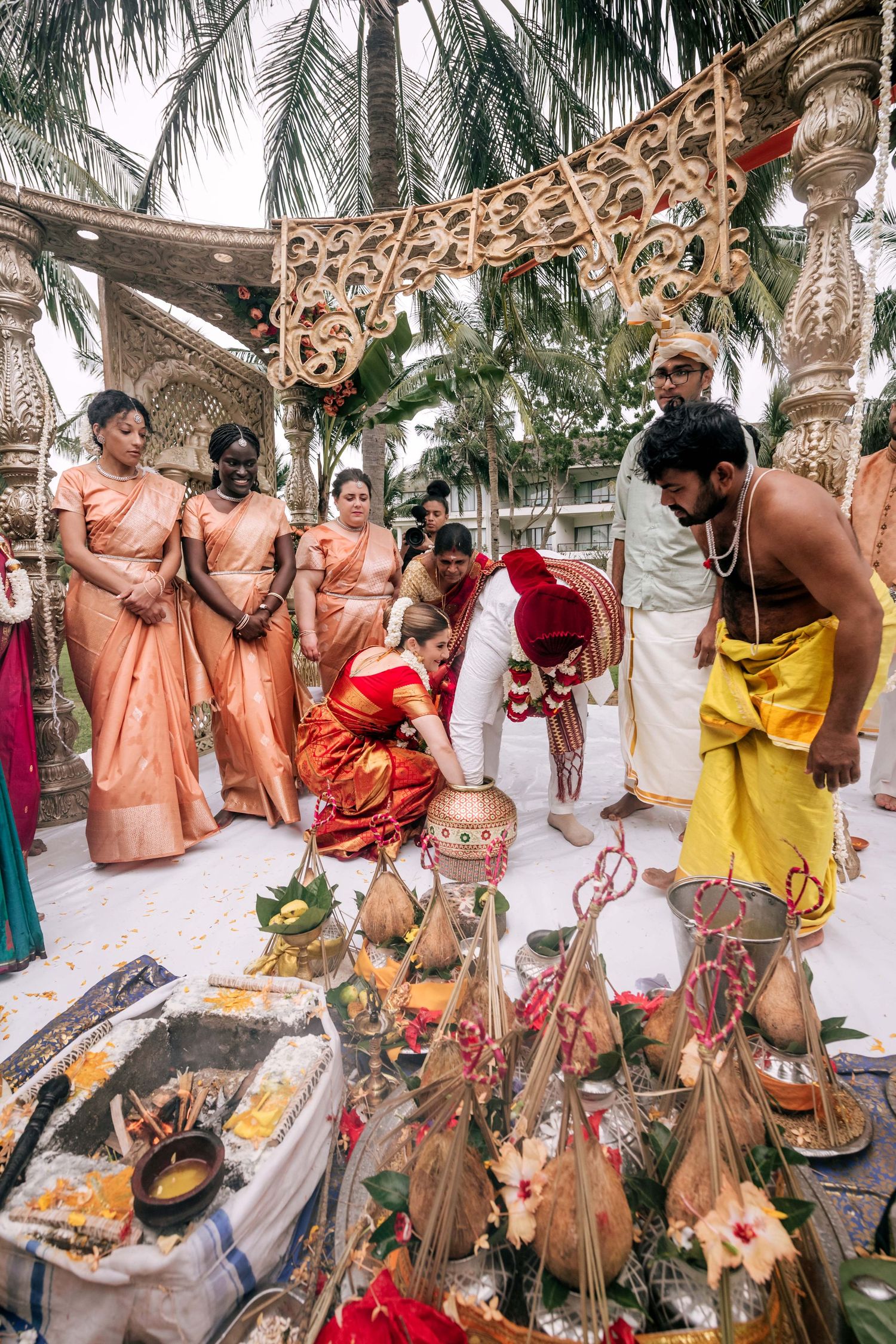 Destination Wedding Photographer in Sri Lanka | Timeless, luxury wedding photography by ENAMOUR STUDIO.