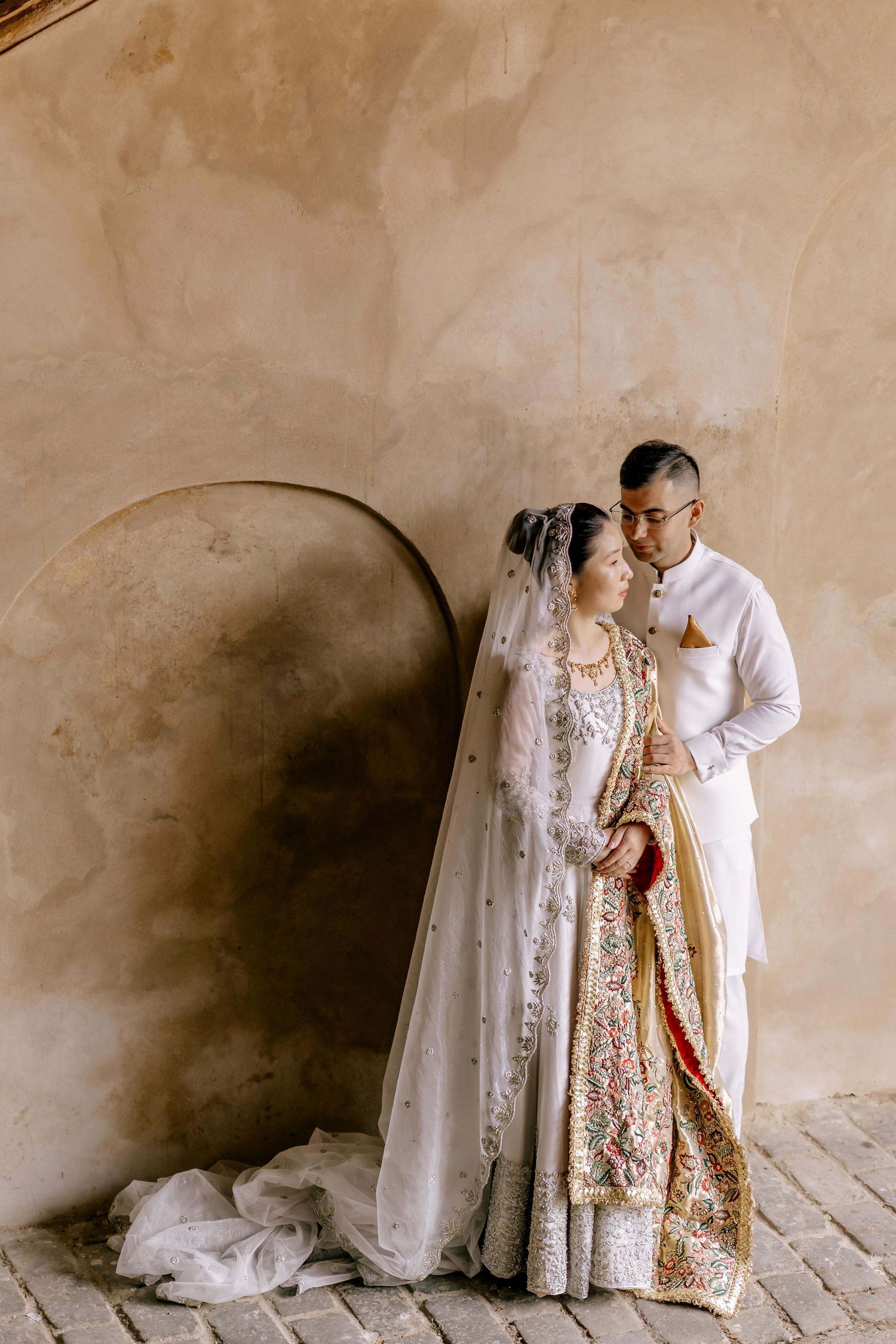 Destination Wedding Photographer in Sri Lanka | Timeless, luxury wedding photography by ENAMOUR STUDIO.