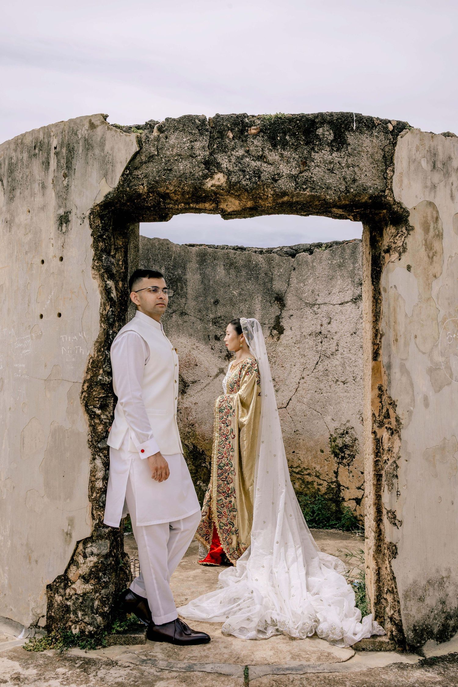Destination Wedding Photographer in Sri Lanka | Timeless, luxury wedding photography by ENAMOUR STUDIO.
