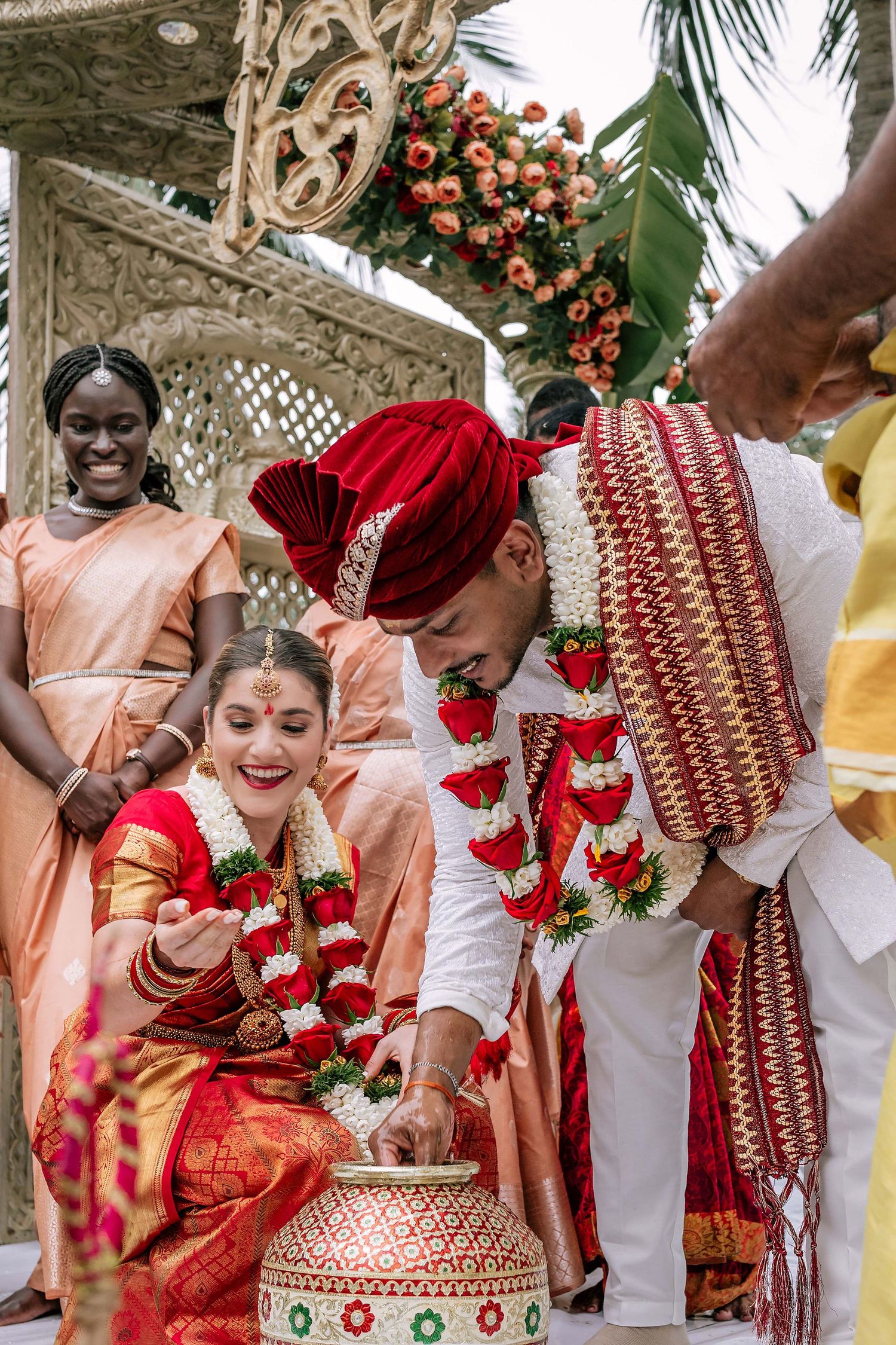 Destination Wedding Photographer in Sri Lanka | Timeless, luxury wedding photography by ENAMOUR STUDIO.