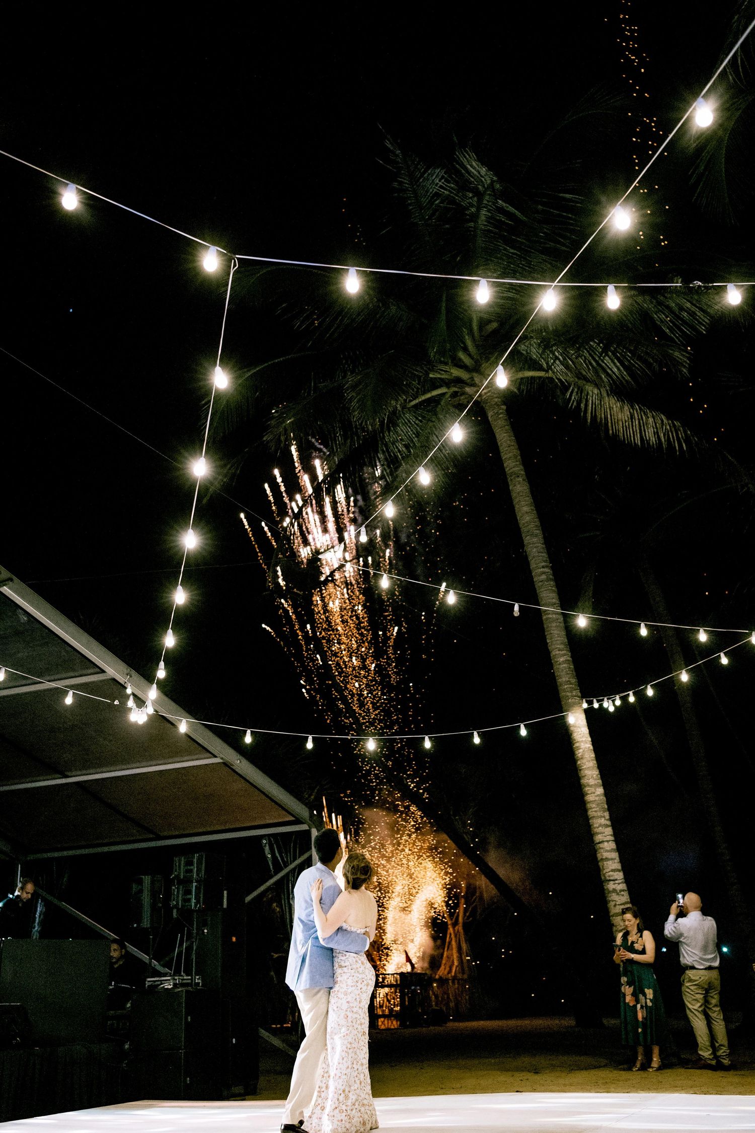 Destination Wedding Photographer in Sri Lanka | Timeless, luxury wedding photography by ENAMOUR STUDIO.