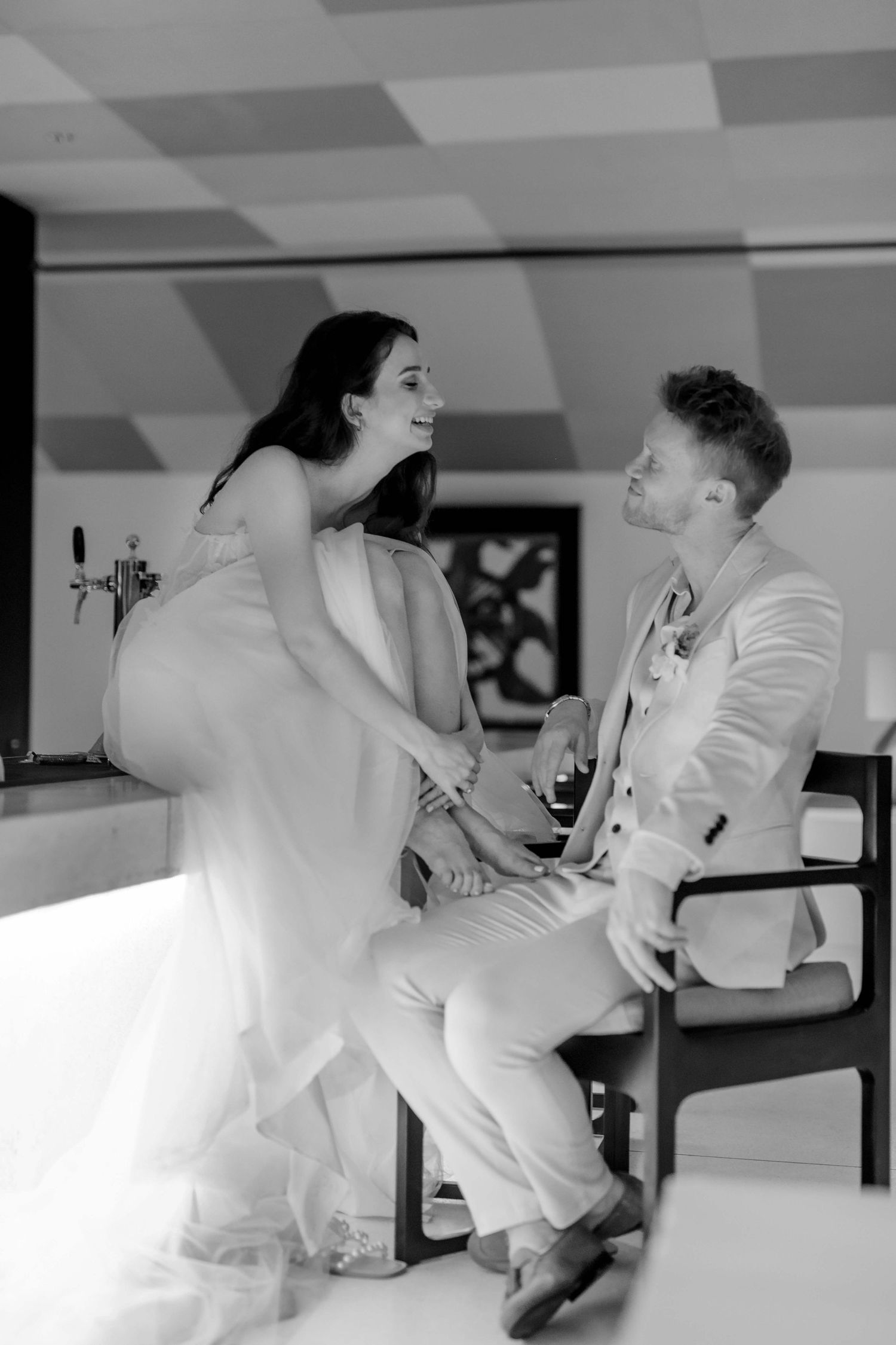 Destination Wedding Photographer in Sri Lanka | Timeless, luxury wedding photography by ENAMOUR STUDIO.