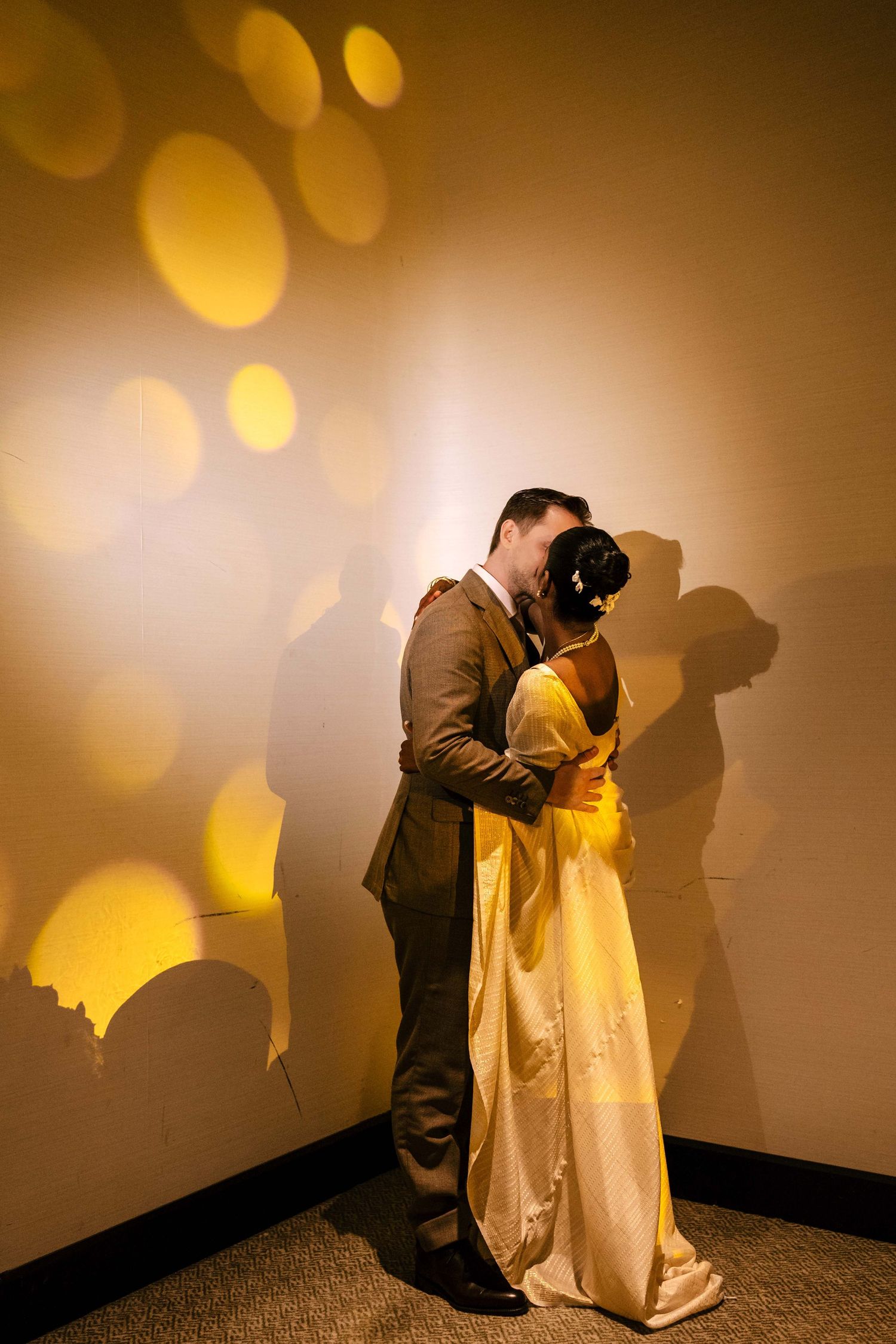 Destination Wedding Photographer in Sri Lanka | Timeless, luxury wedding photography by ENAMOUR STUDIO.