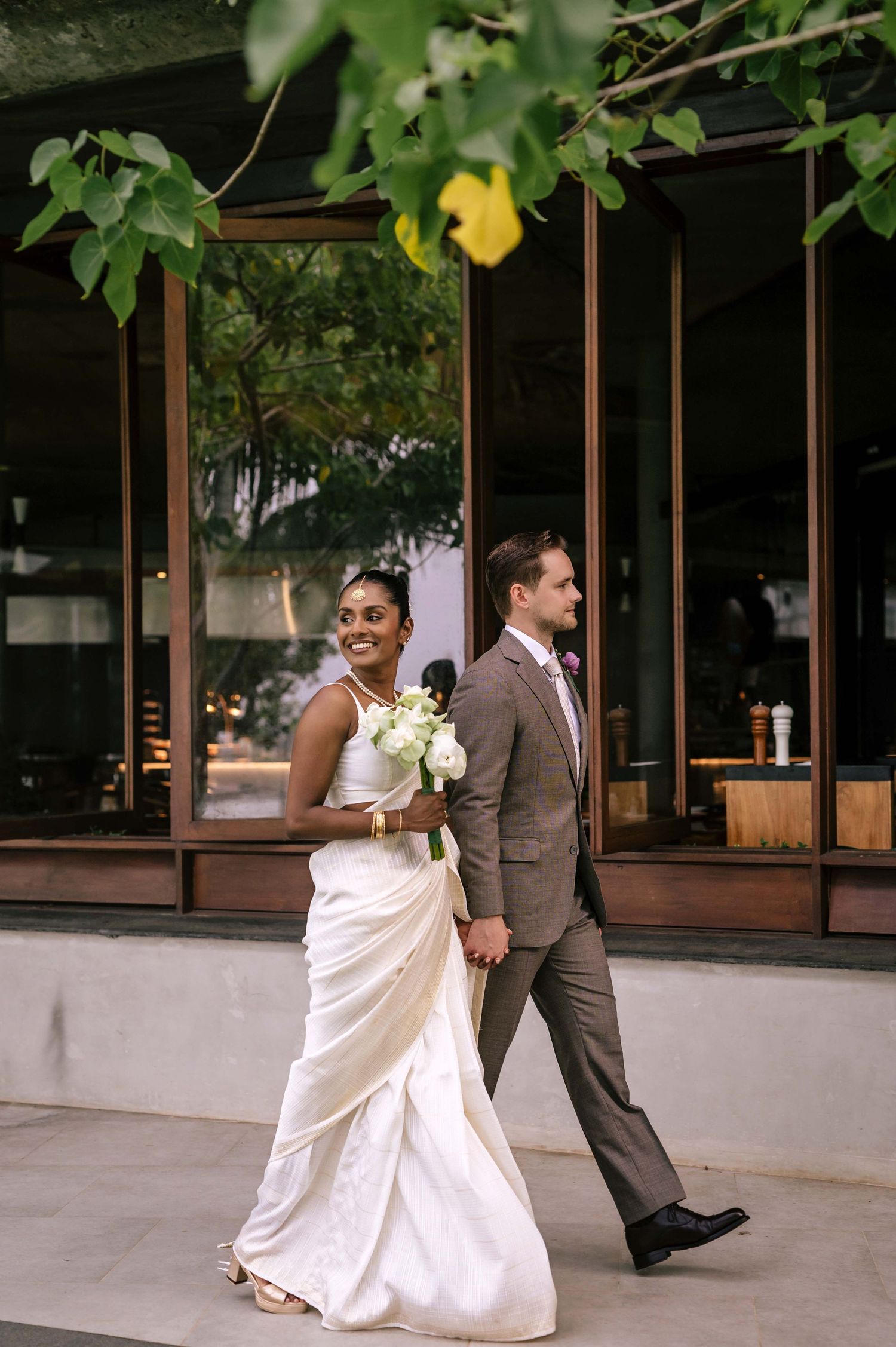 Destination Wedding Photographer in Sri Lanka | Timeless, luxury wedding photography by ENAMOUR STUDIO.