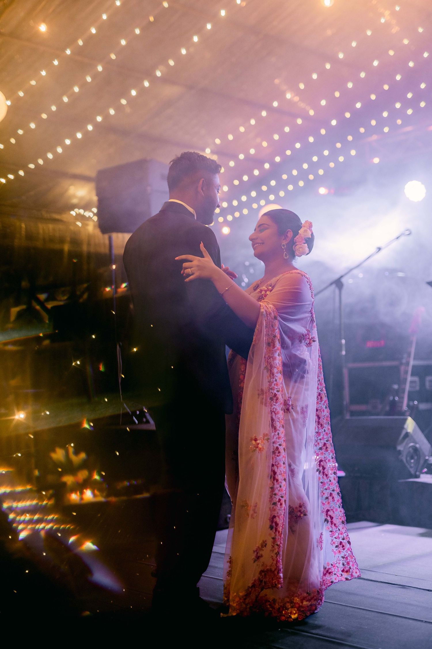 Destination Wedding Photographer in Sri Lanka | Timeless, luxury wedding photography by ENAMOUR STUDIO.