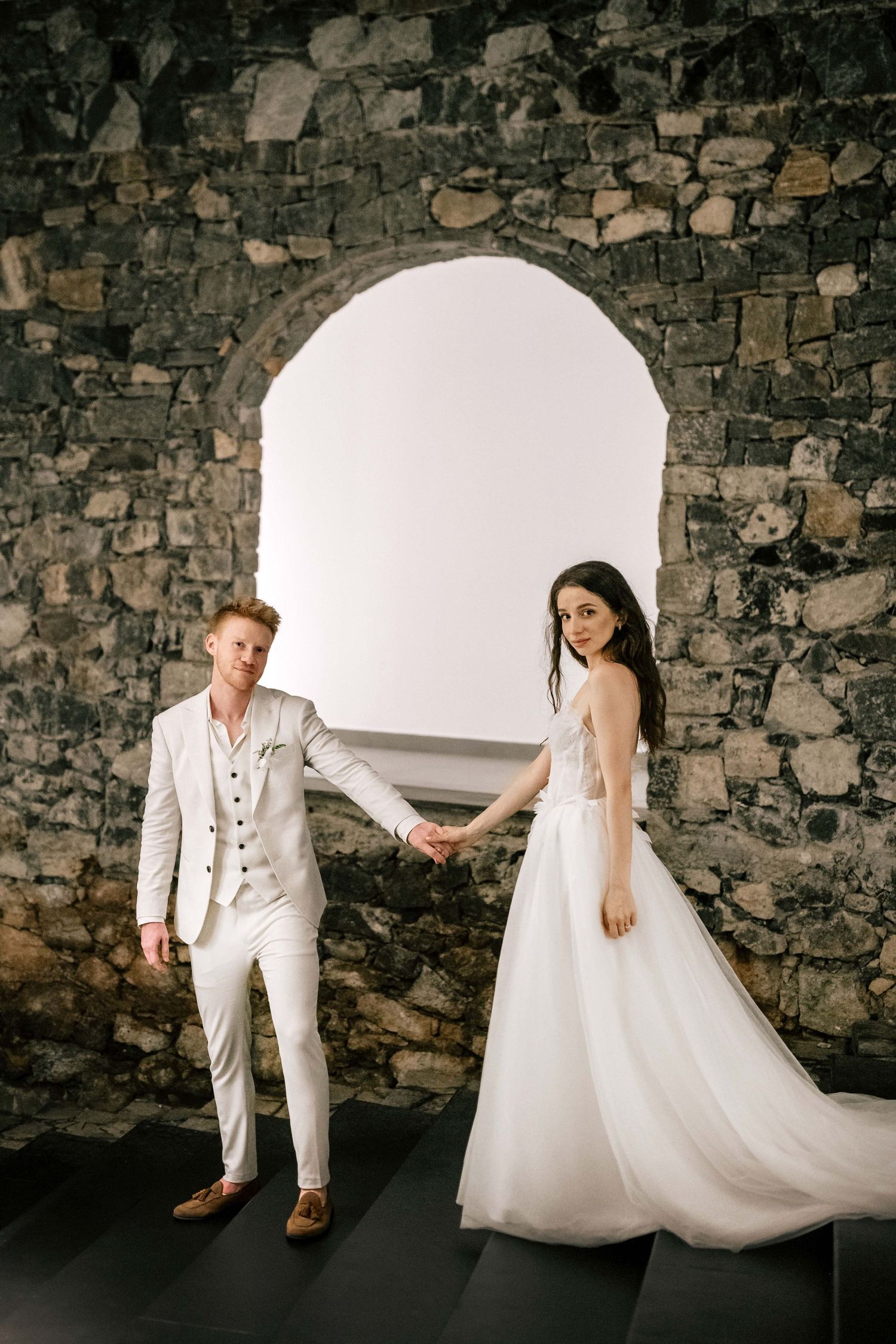 Destination Wedding Photographer in Sri Lanka | Timeless, luxury wedding photography by ENAMOUR STUDIO.