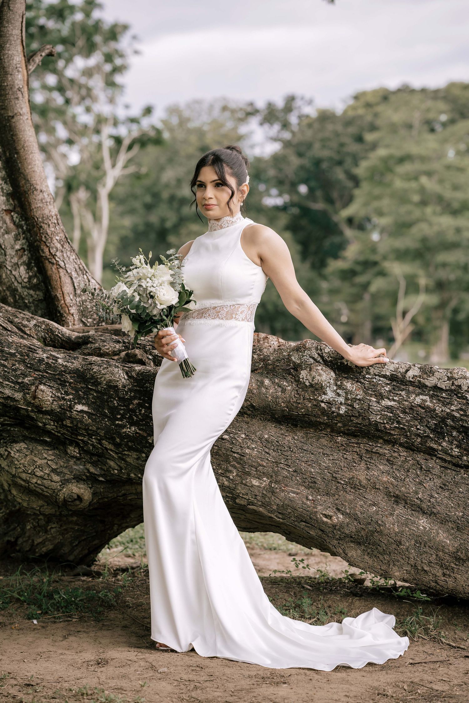 Destination Wedding Photographer in Sri Lanka | Timeless, luxury wedding photography by ENAMOUR STUDIO.