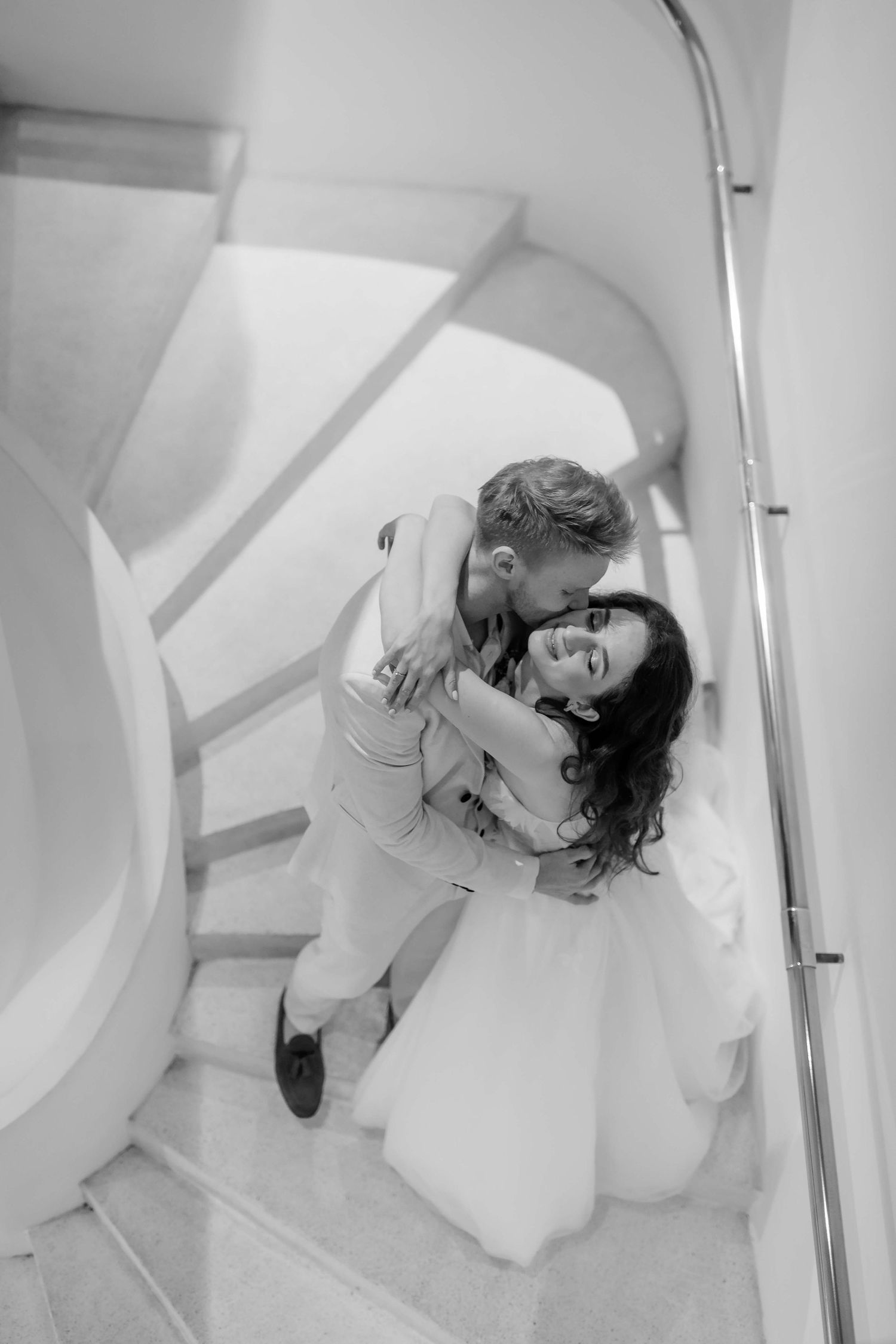 Destination Wedding Photographer in Sri Lanka | Timeless, luxury wedding photography by ENAMOUR STUDIO.