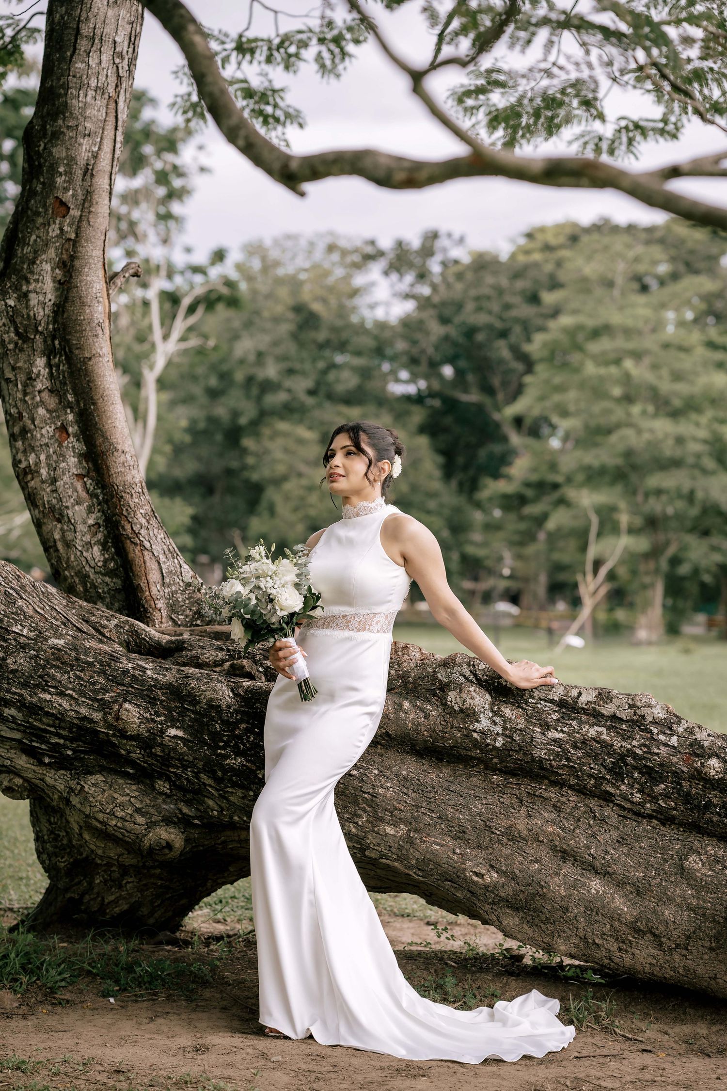 Destination Wedding Photographer in Sri Lanka | Timeless, luxury wedding photography by ENAMOUR STUDIO.