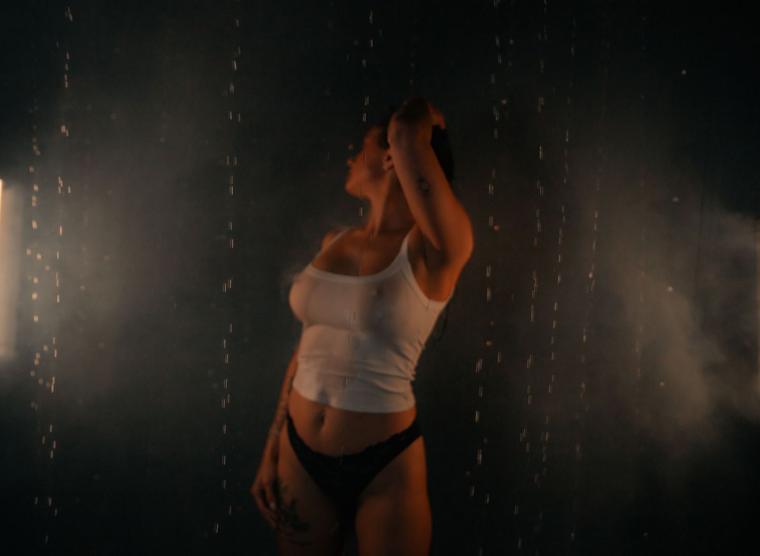 rain room steamy vibes