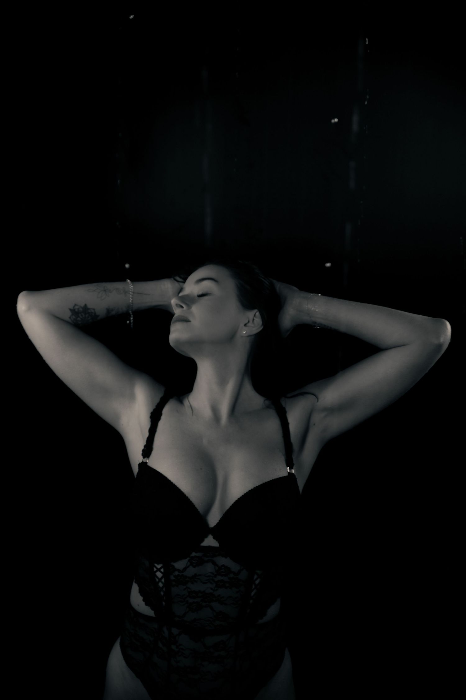 rain room steamy vibes