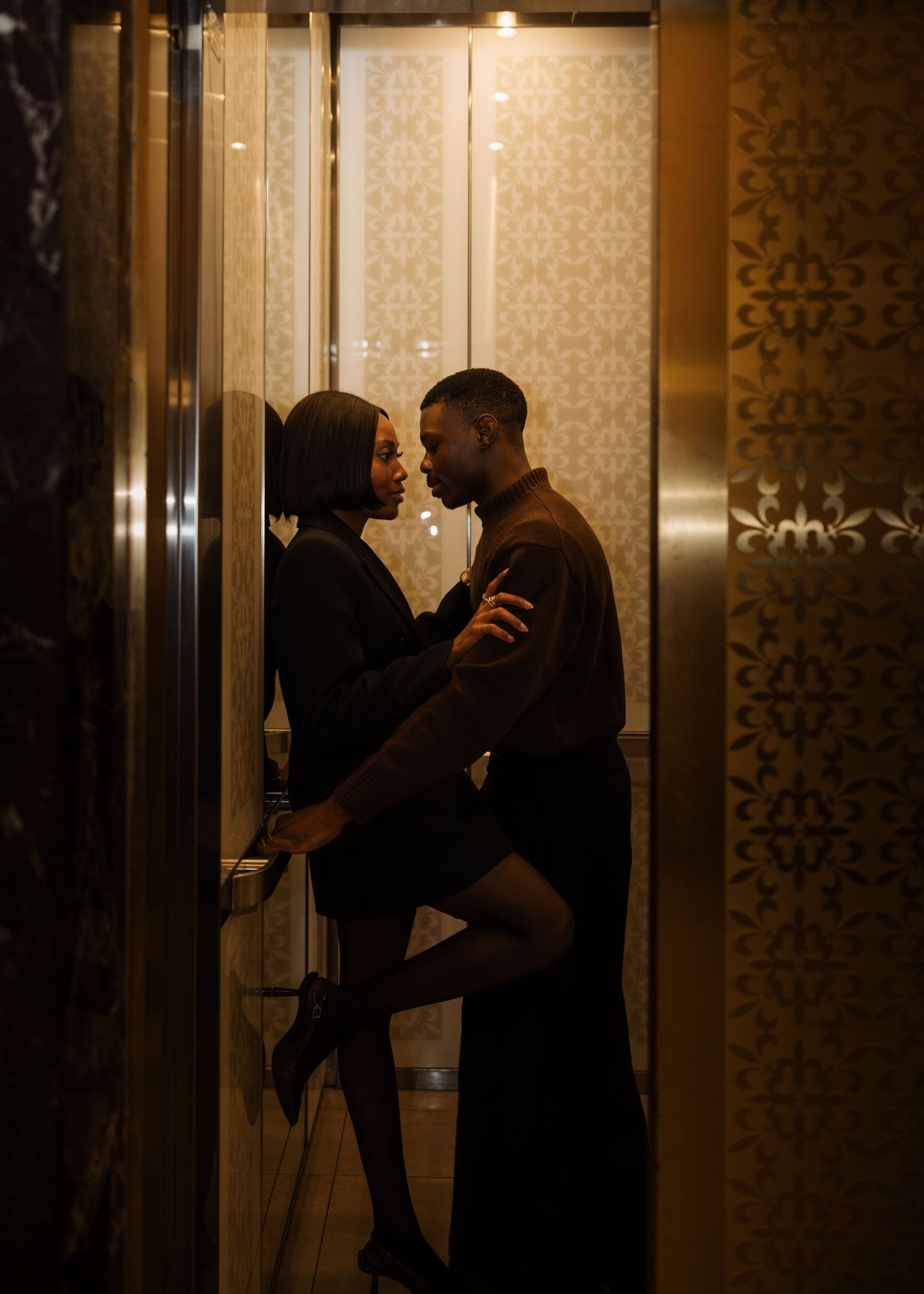 downtown Vancouver, couples session, elevatorphotography, proposal photography, engagement session, she said yes, Vancouver engagement photo