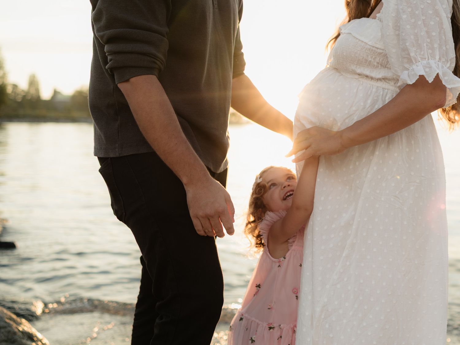Vancouver maternity, family maternity, sunset beach maternity, beach maternity, pregnancy photography, motherhood photography, golden hour
