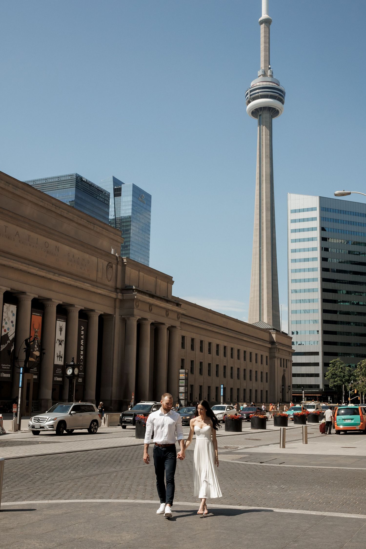 Editorial style downtown Toronto engagement session at some of my favourite Toronto photography locations for engagement photos.