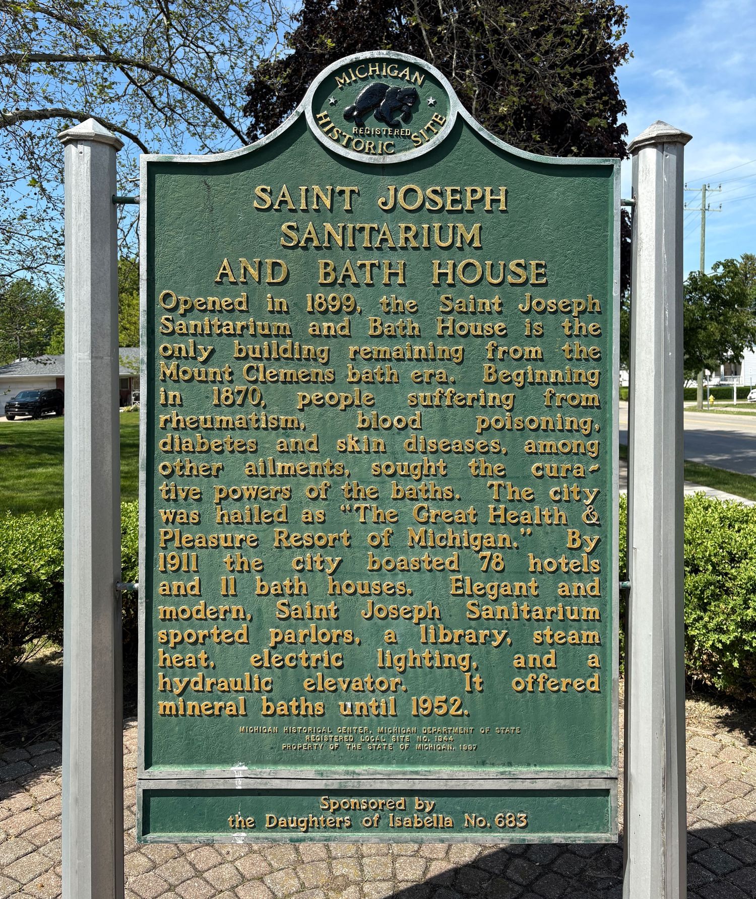 Historic Michigan marker for Saint Joseph Sanitarium and Bath House, established 1898 in Mount Clemens, Michigan.