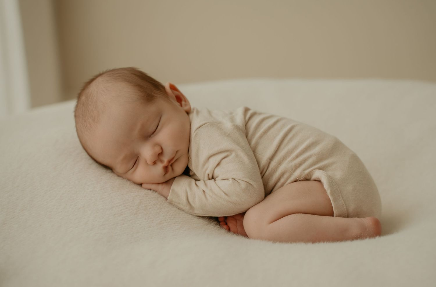 Newborn art shoot | Carmen Roossien Fotografie