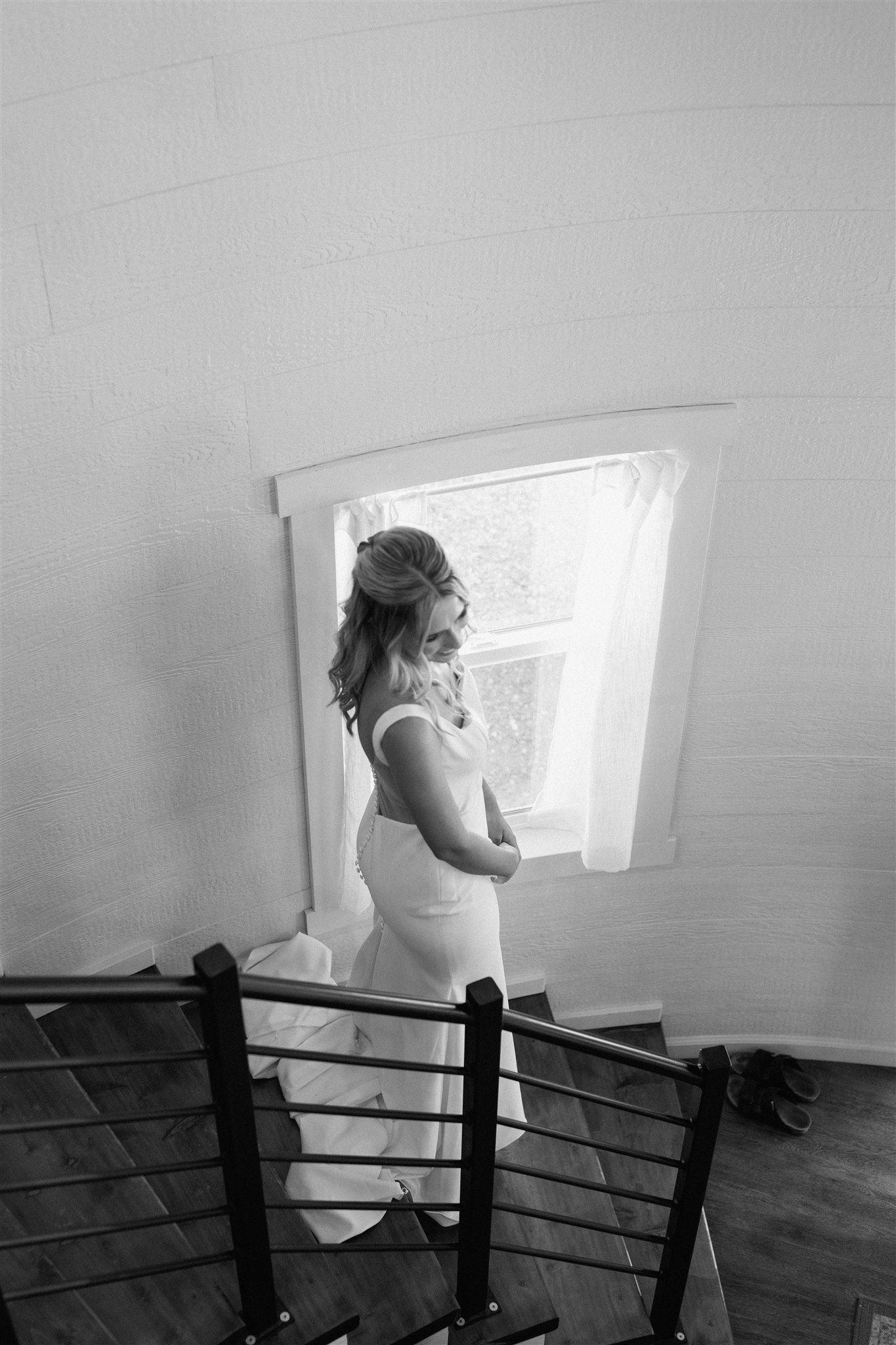 Bride getting ready on wedding day Cottonwood, California, captured by Makayla Miranda Photo.