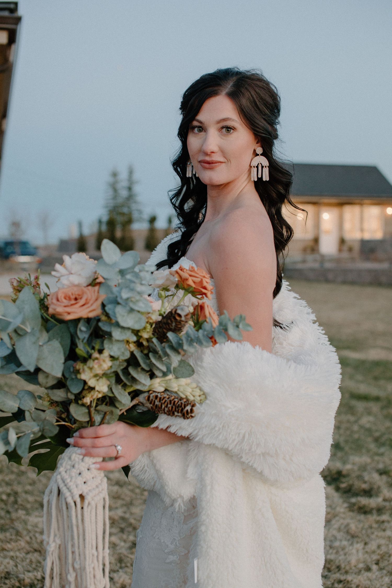 Wedding styled shoot at Bonnie Blues Event Venue in Denver, Colorado. Photos taken by Makayla Miranda Photo.