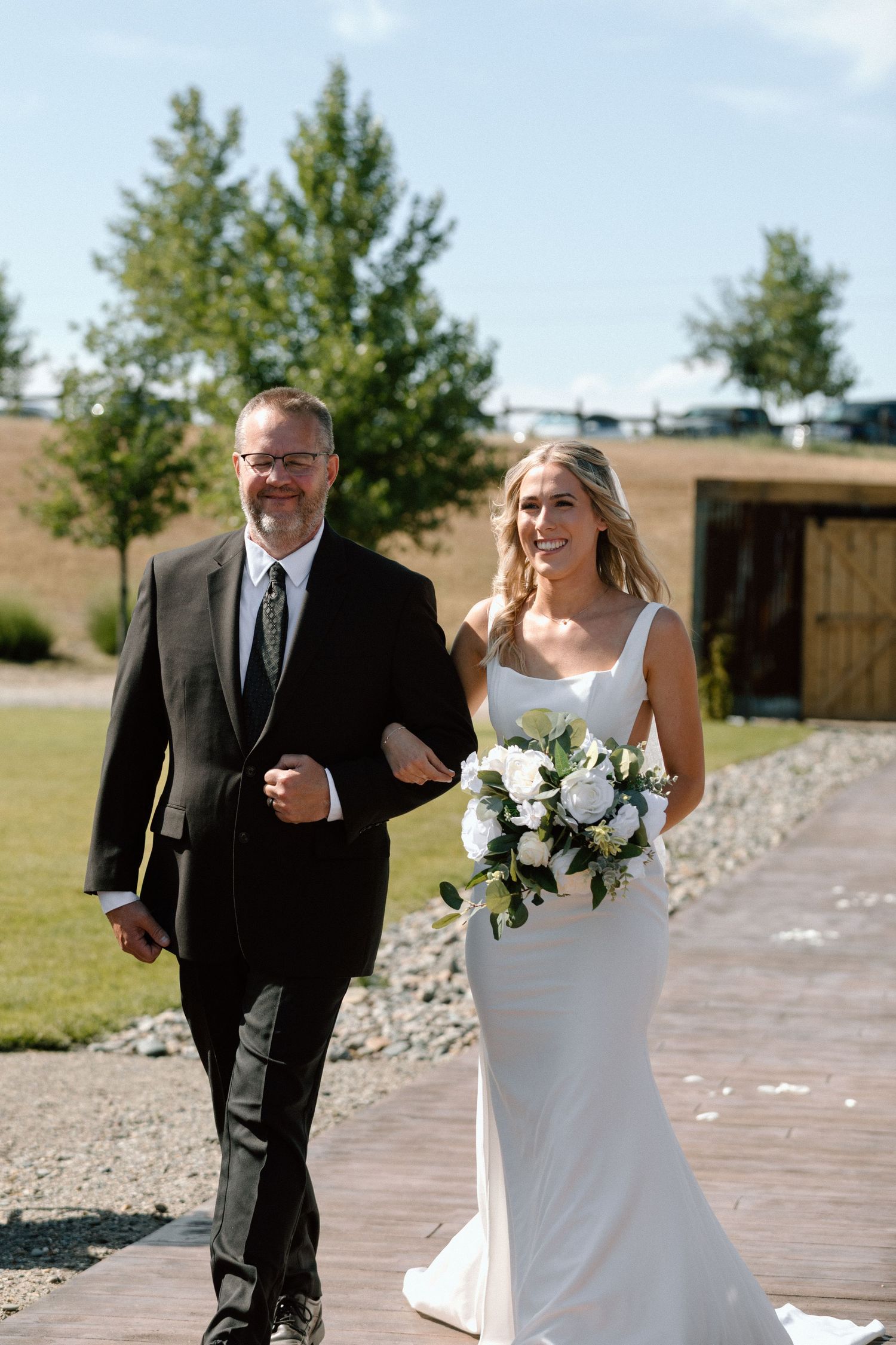 Couple on wedding day Cottonwood, California, captured by Makayla Miranda Photo.