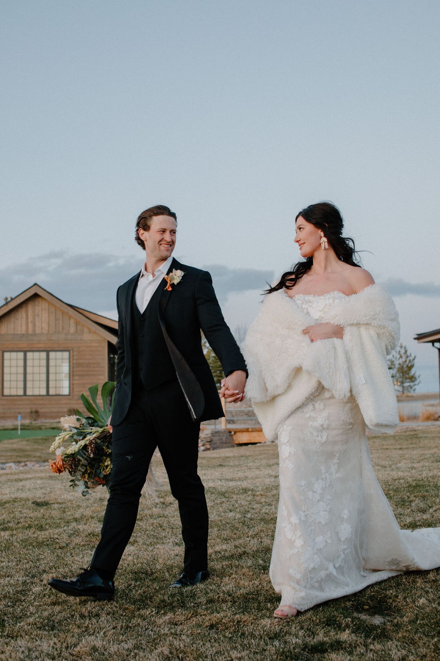 Wedding styled shoot at Bonnie Blues Event Venue in Denver, Colorado. Photos taken by Makayla Miranda Photo.