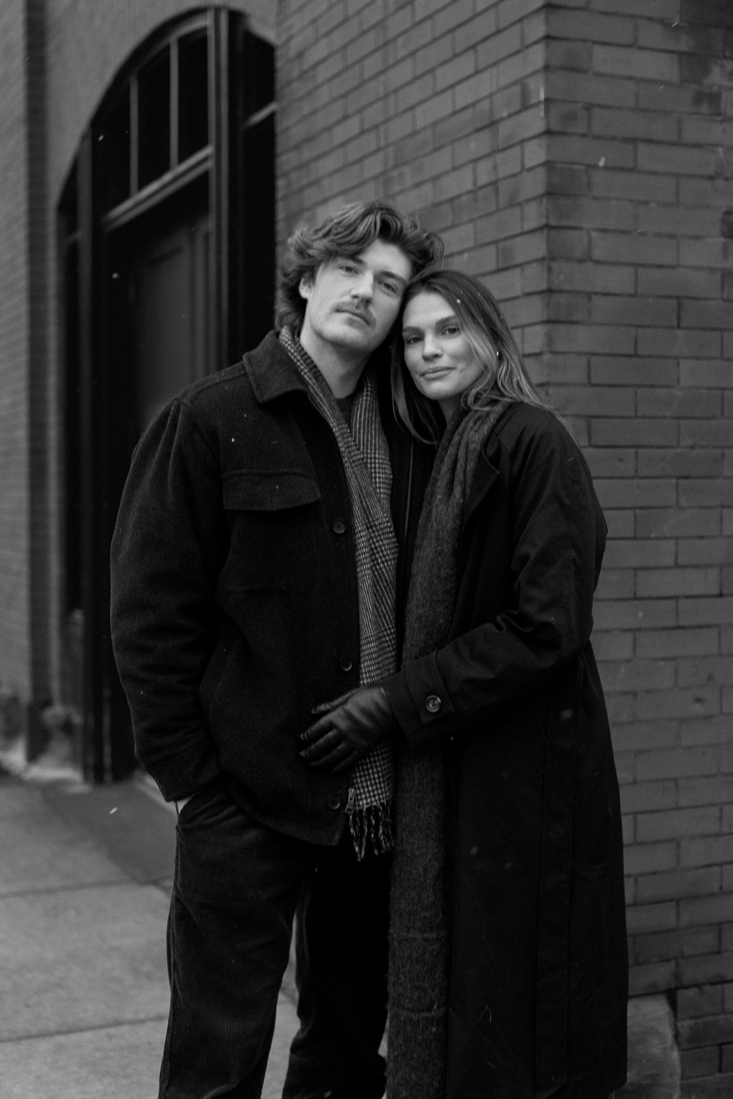 Couples session in North Loop Minneapolis, Minnesota. Captured by Makayla Miranda Photo.