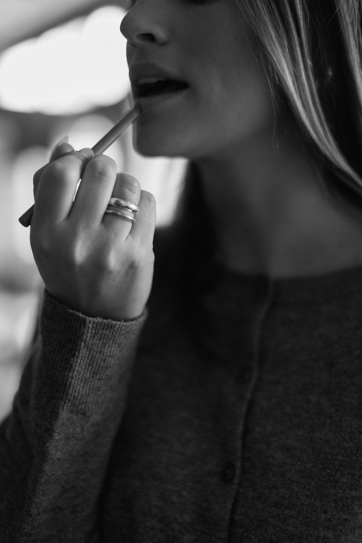 Couples session in Minneapolis, Minnesota. Captured by Makayla Miranda Photo.