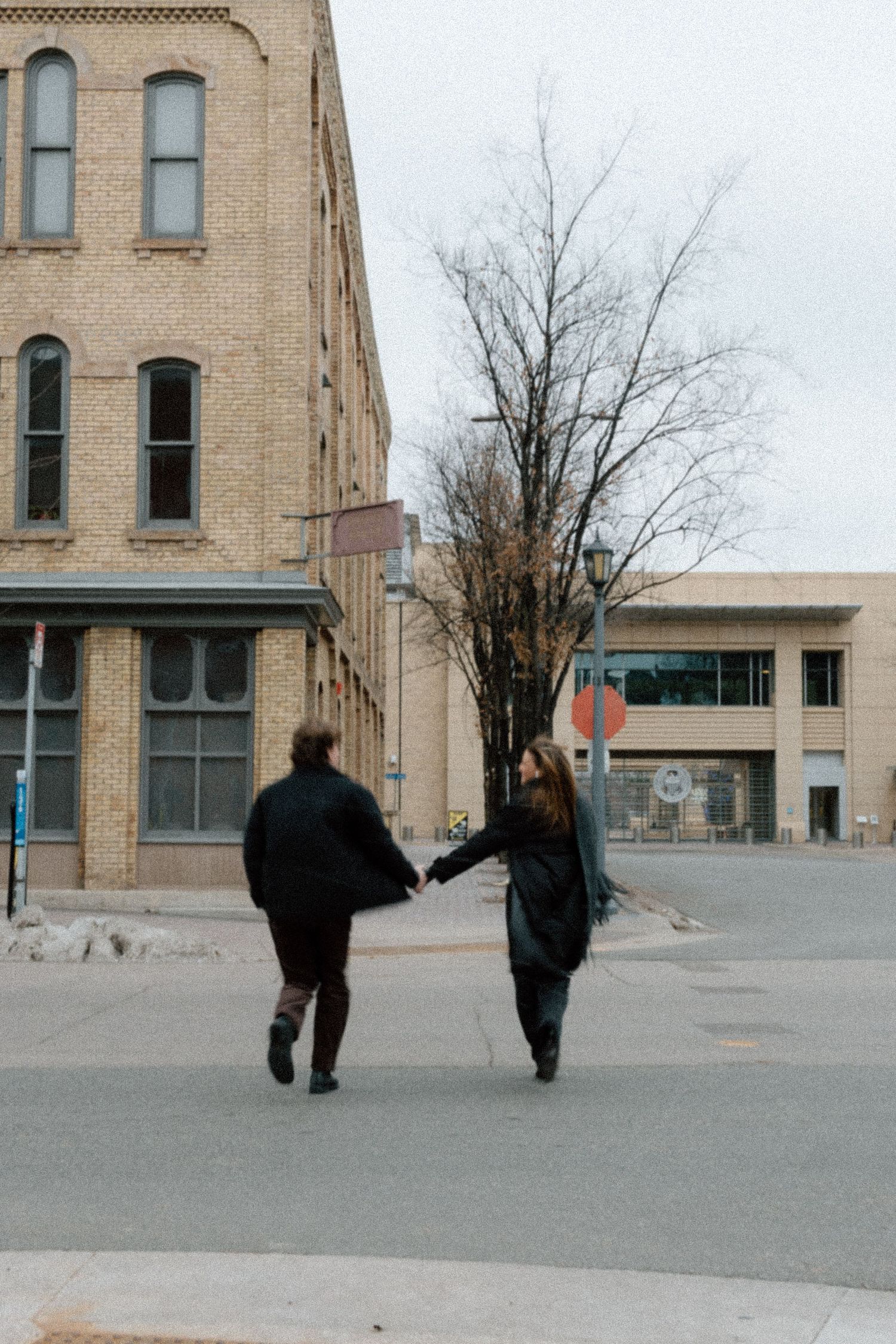 Couples session in North Loop Minneapolis, Minnesota. Captured by Makayla Miranda Photo.