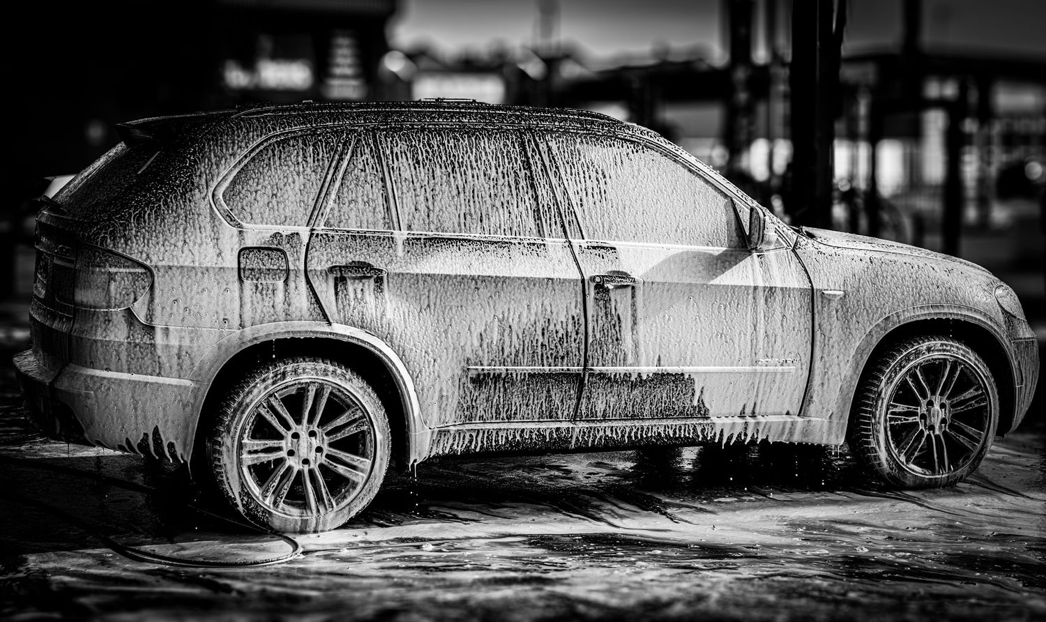 At the carwash on North Street, Leeds.  Photograph by Simon Robertson Photography