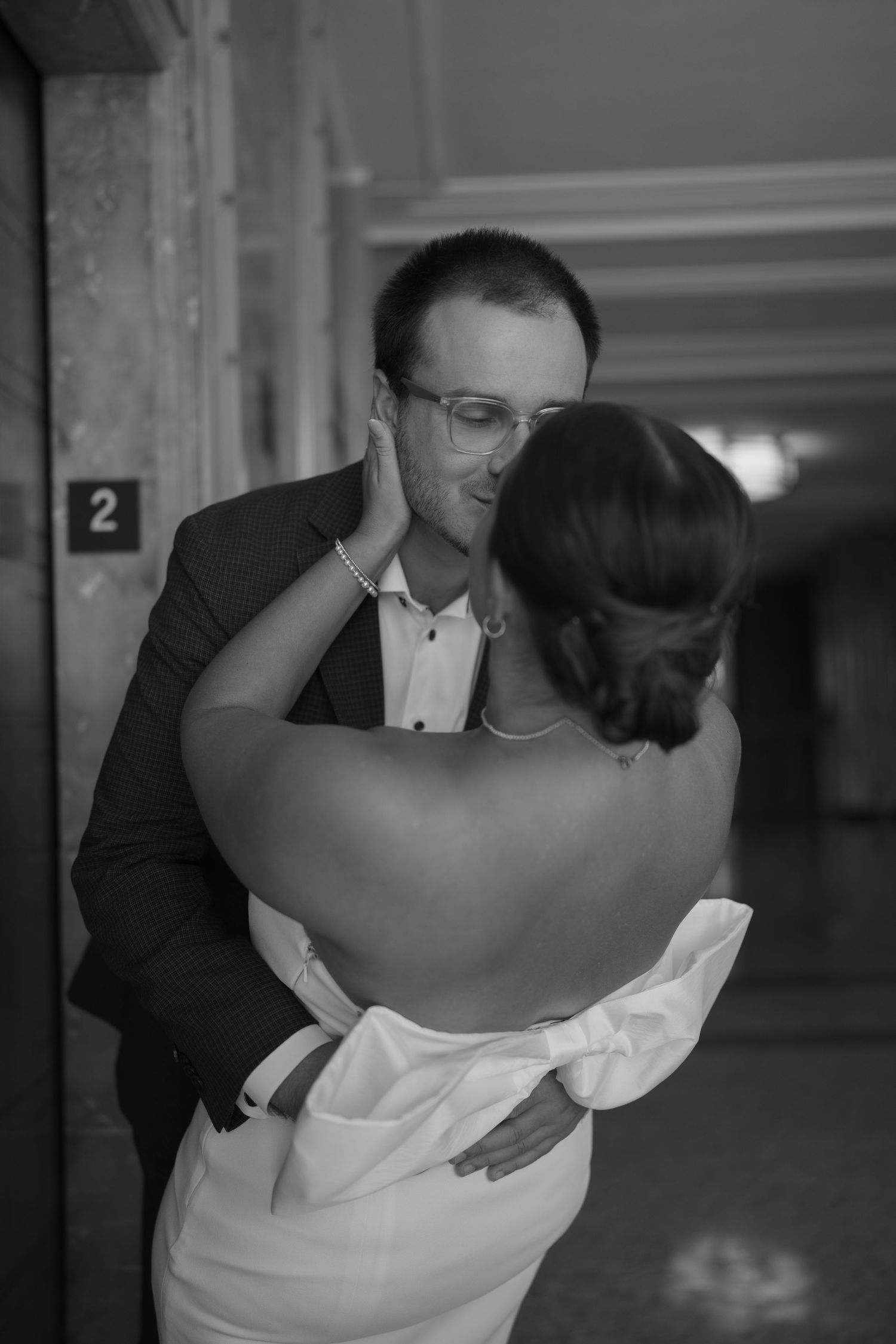 san diego wedding photographer san diego courthouse elopement intimate courthouse wedding ceremony couple portraits downtown san diego