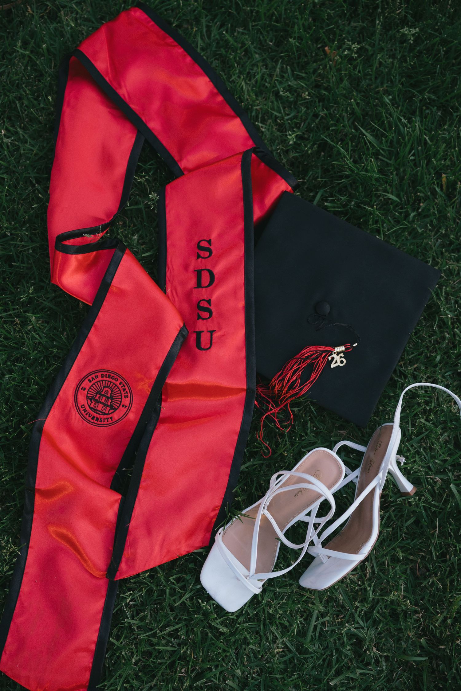 san diego wedding and portrait photographer san diego state university graduation portraits senior photos cap and gown photography