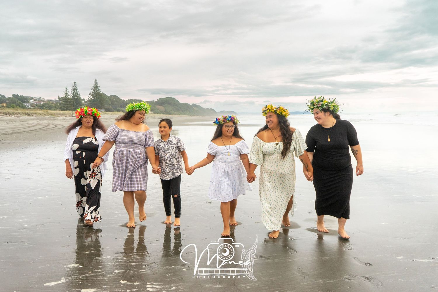 Seasonal Sessions from $195, Timeless photography capturing family, whānau, and special moments inspired by the beauty of each season.