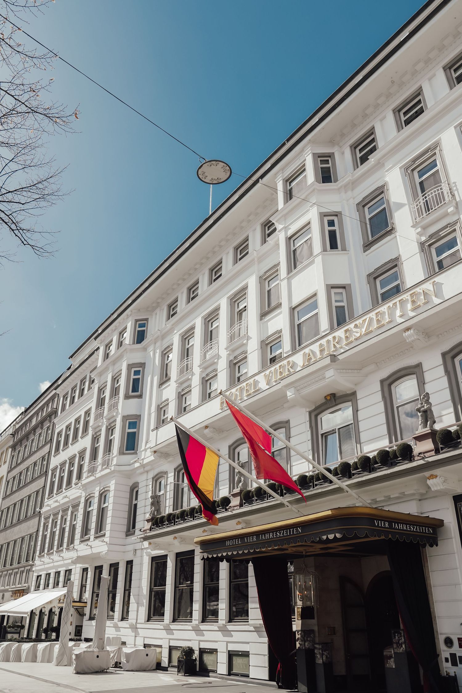 Heiraten im Hotel Vier Jahreszeiten in Hamburg - Hochzeitsfotografie Wrieden Studio