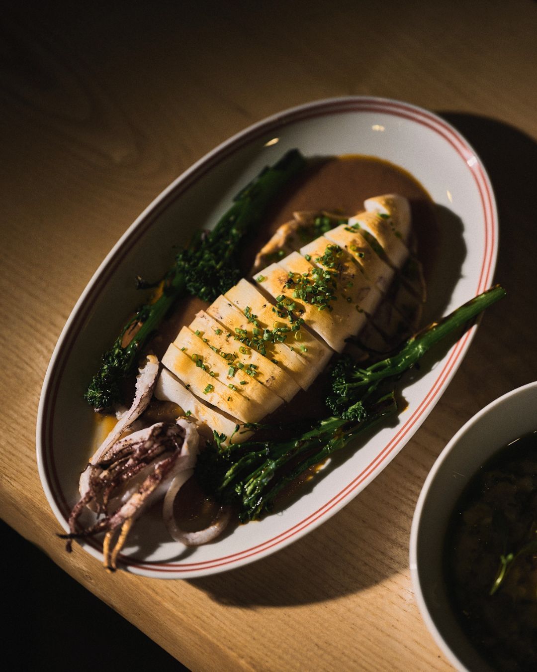 Restaurante e bar Intenso, experiência gastronómica portuguesa com pratos autorais e ambiente sofisticado indicado pelo Portugal Indica