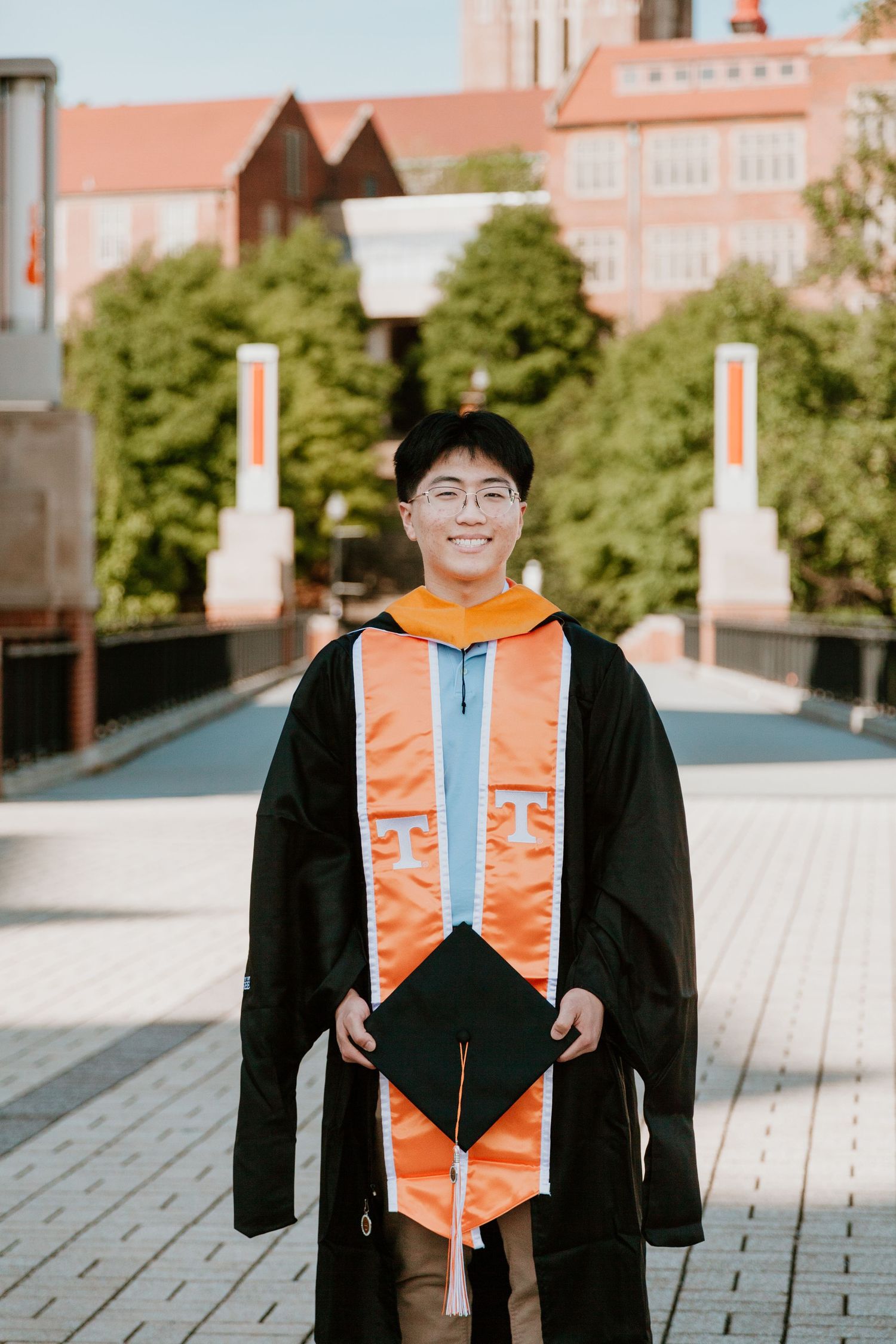 East Tennessee senior graduation photography at University of Tennessee