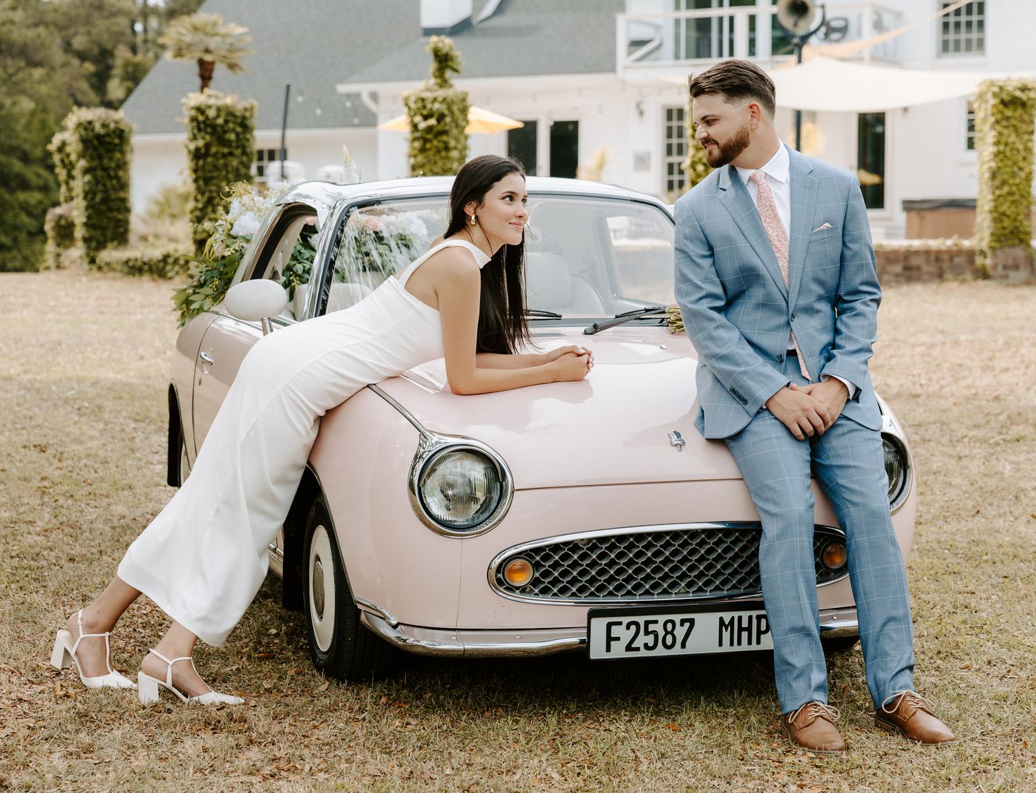 Charleston wedding/engagement/couple photos at Pine Creek Place